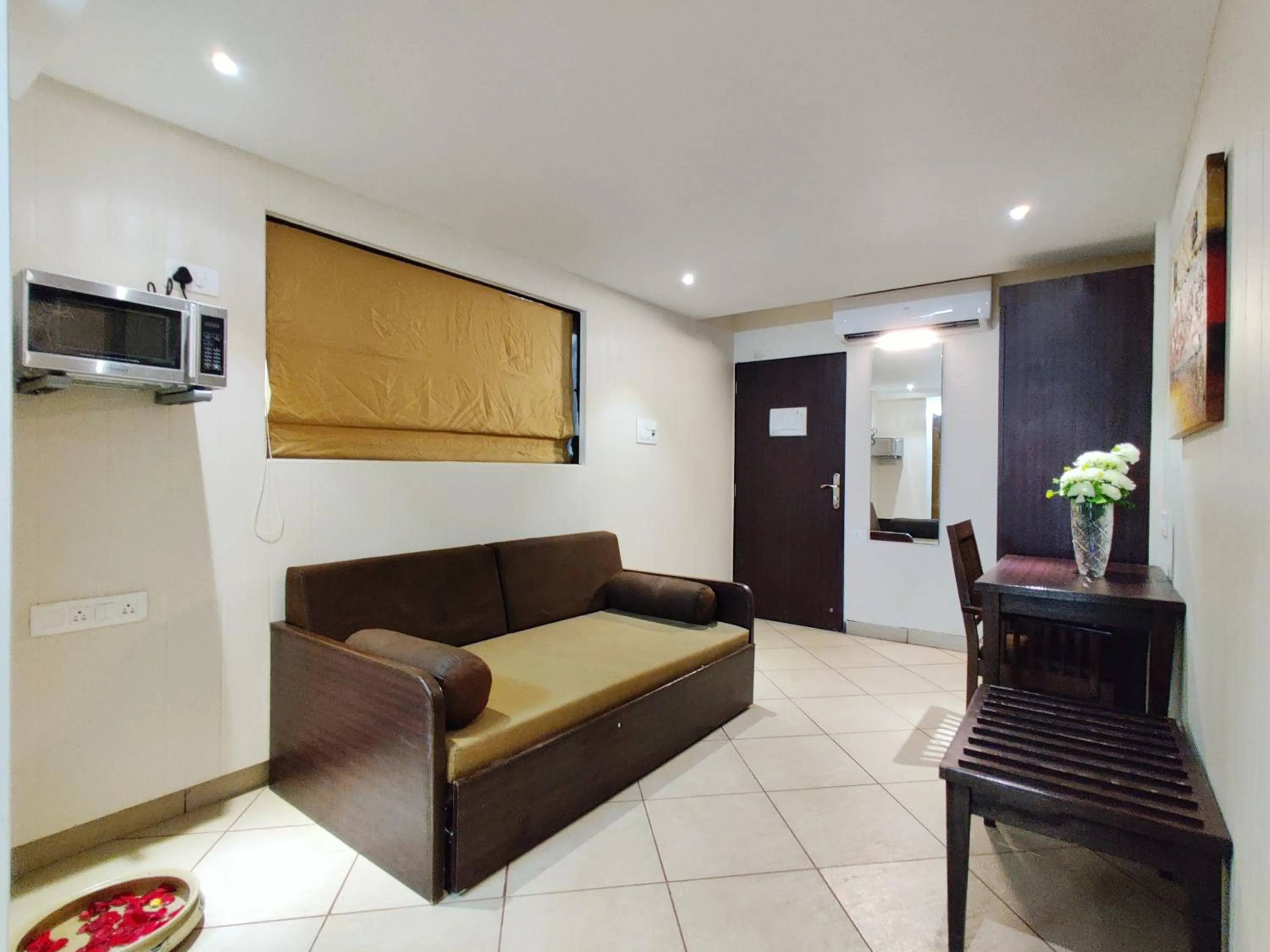 Misty Meadows, Lonavala