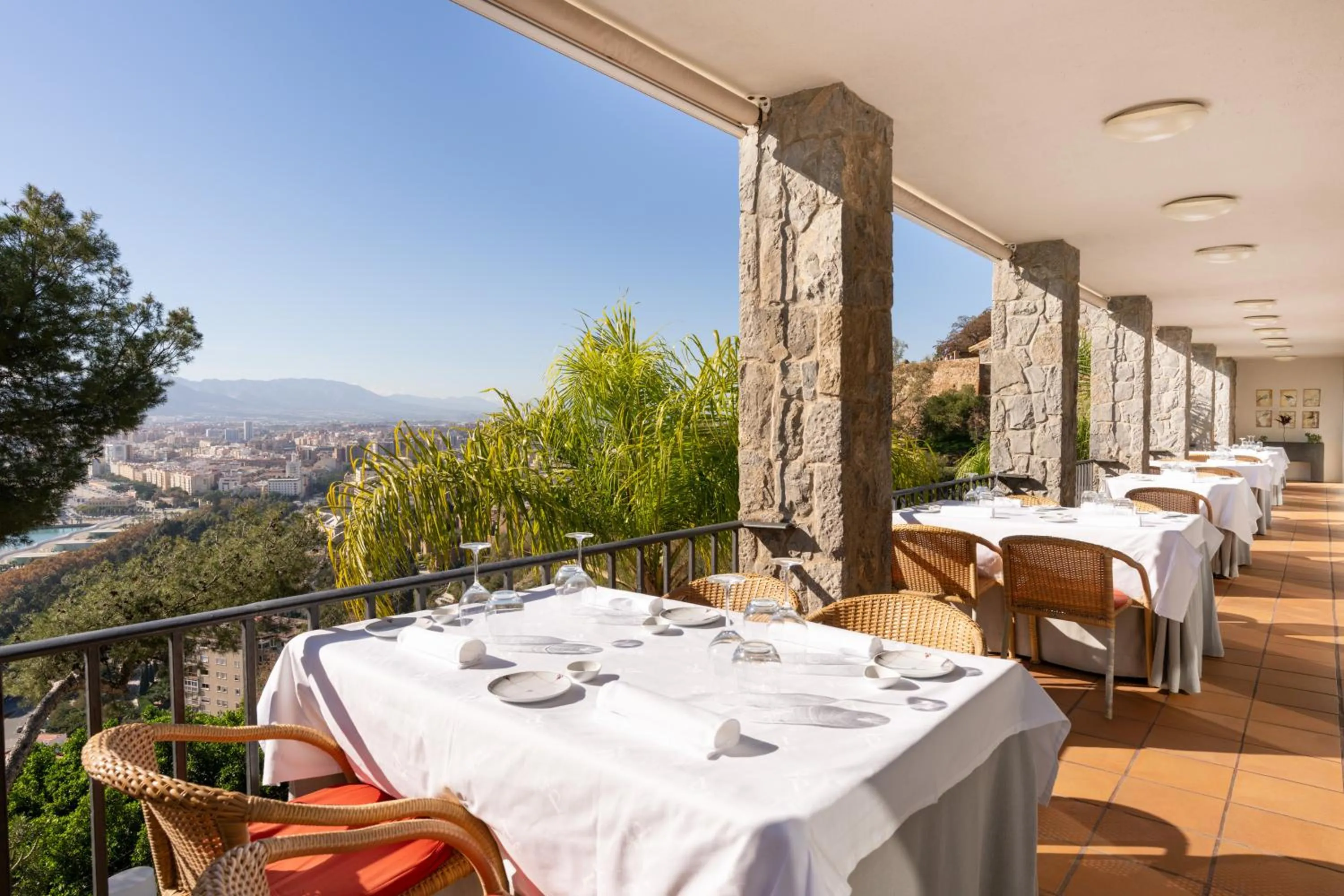 Restaurant/places to eat in Parador de Málaga Gibralfaro