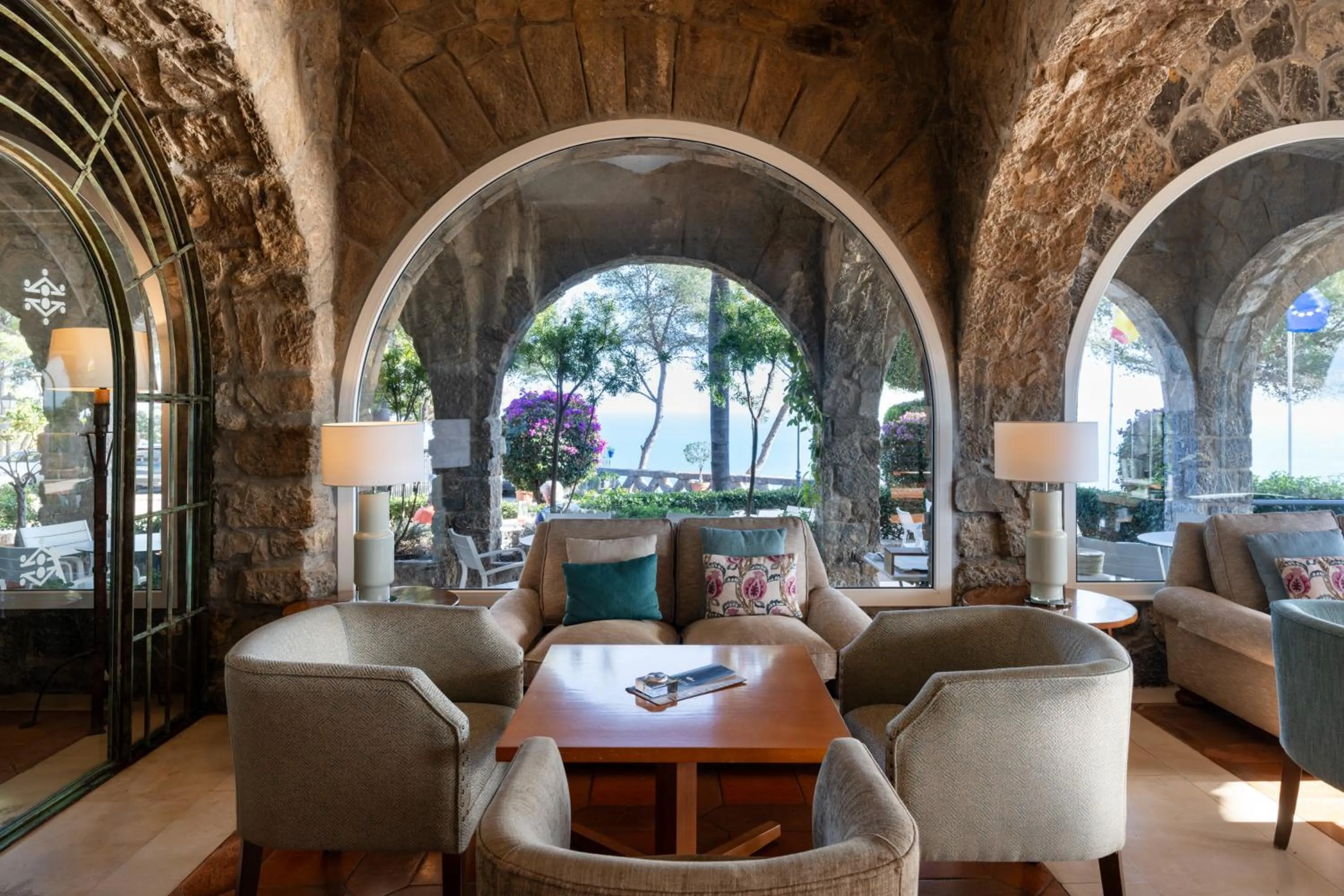 Living room in Parador de Málaga Gibralfaro