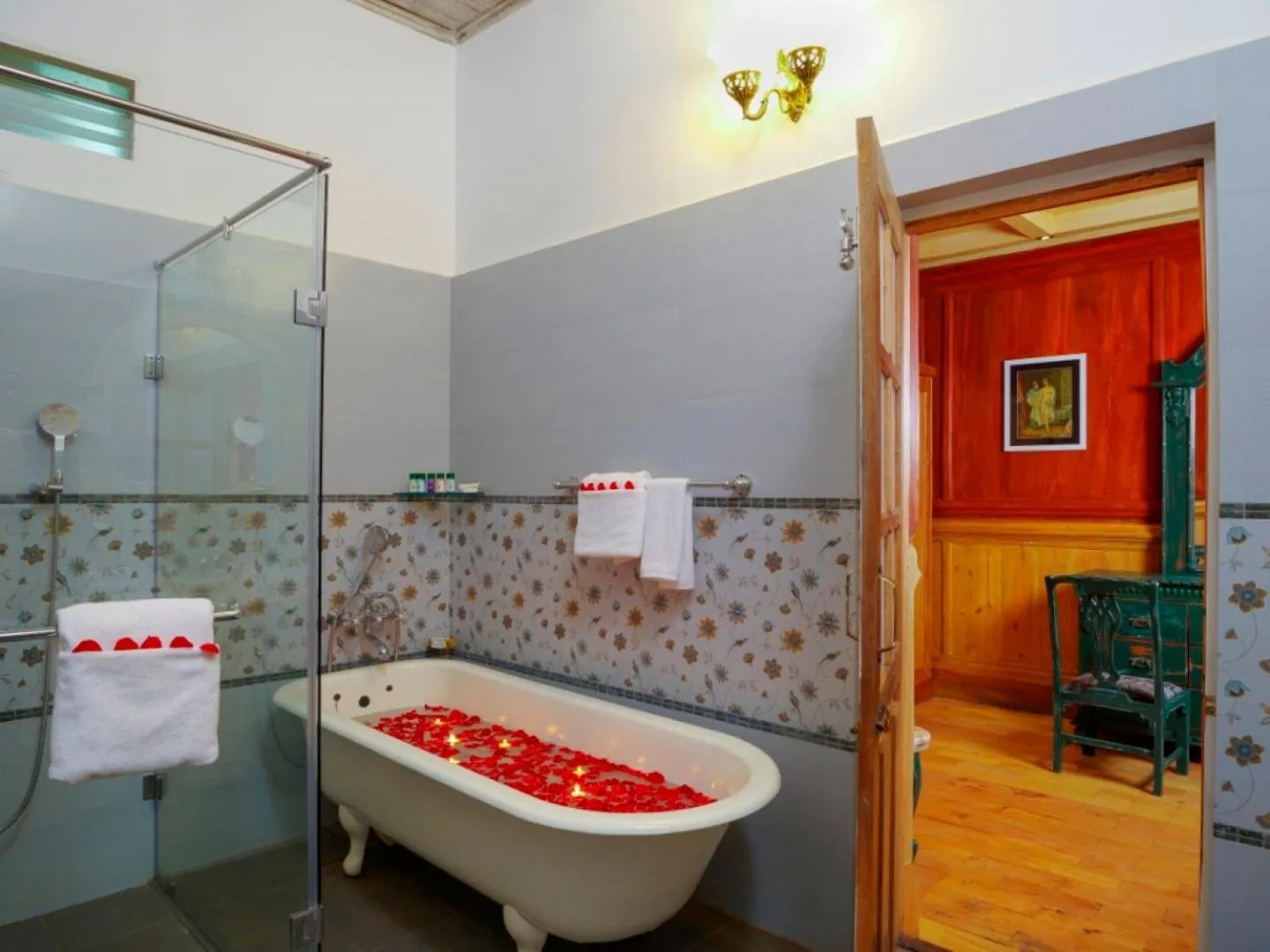 Bathroom in West Downs - The Heritage Resort