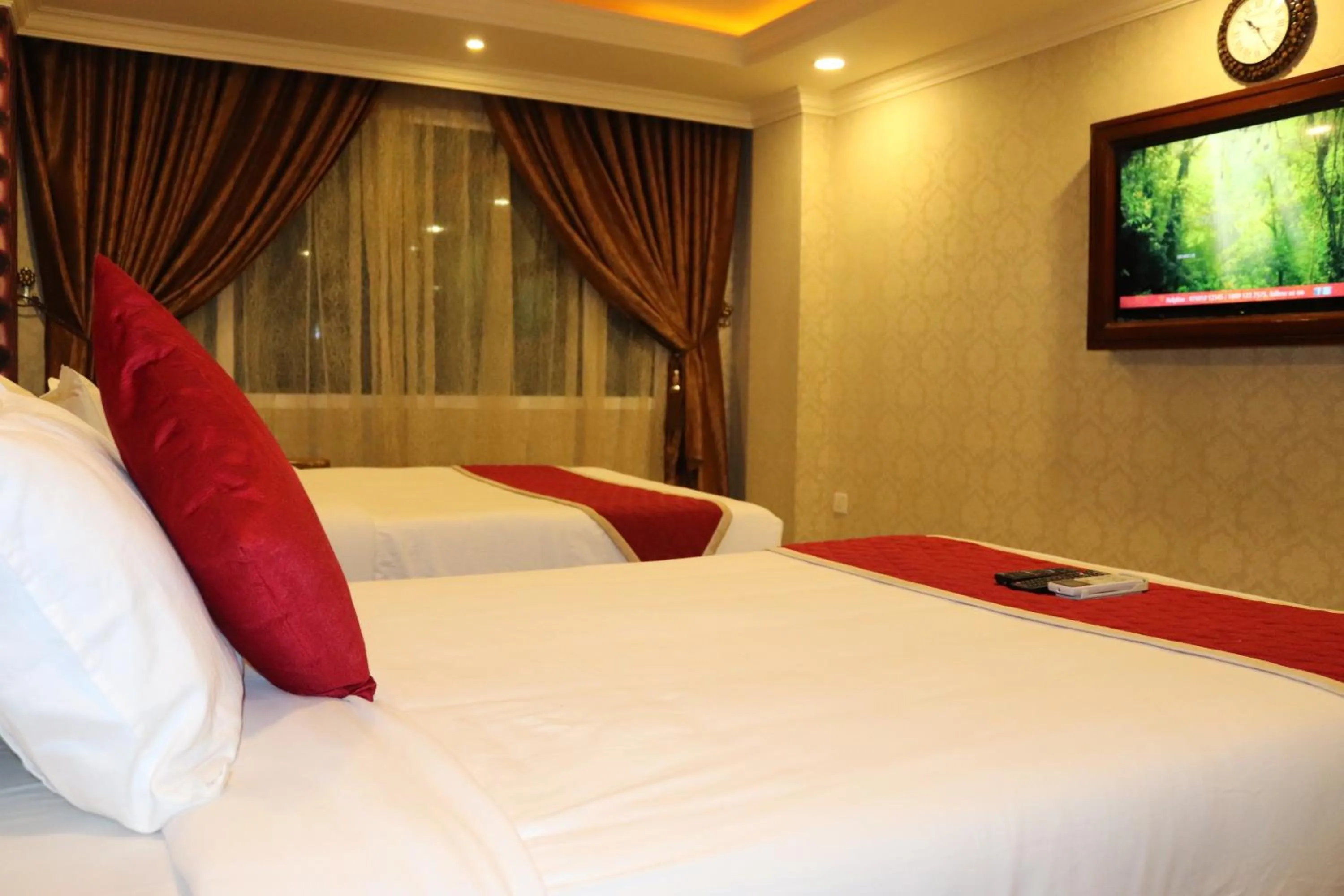 Bedroom, Bed in Hyders Park The Business Hotel