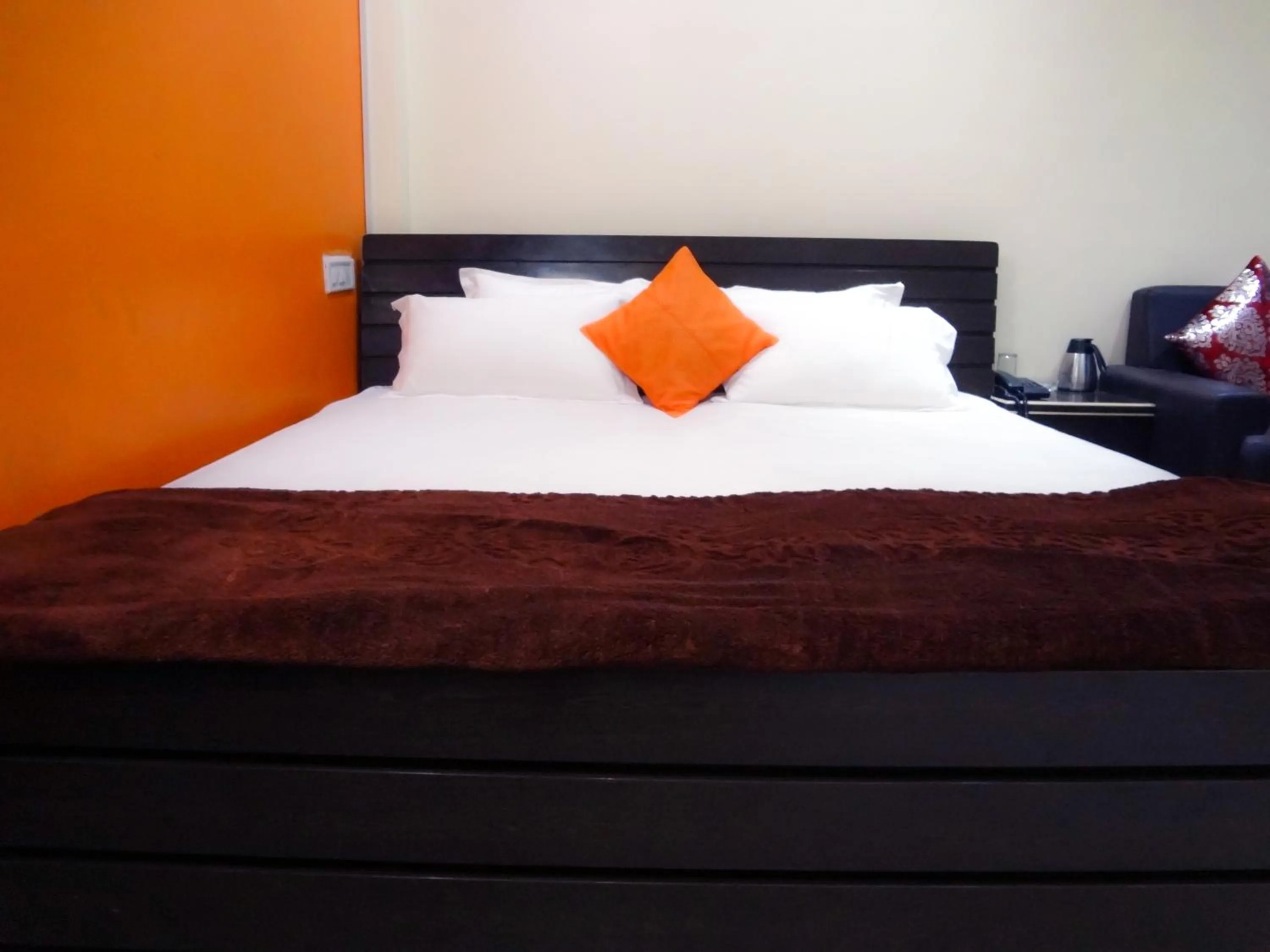 Bed in Hotel Parvati Palace Sehore