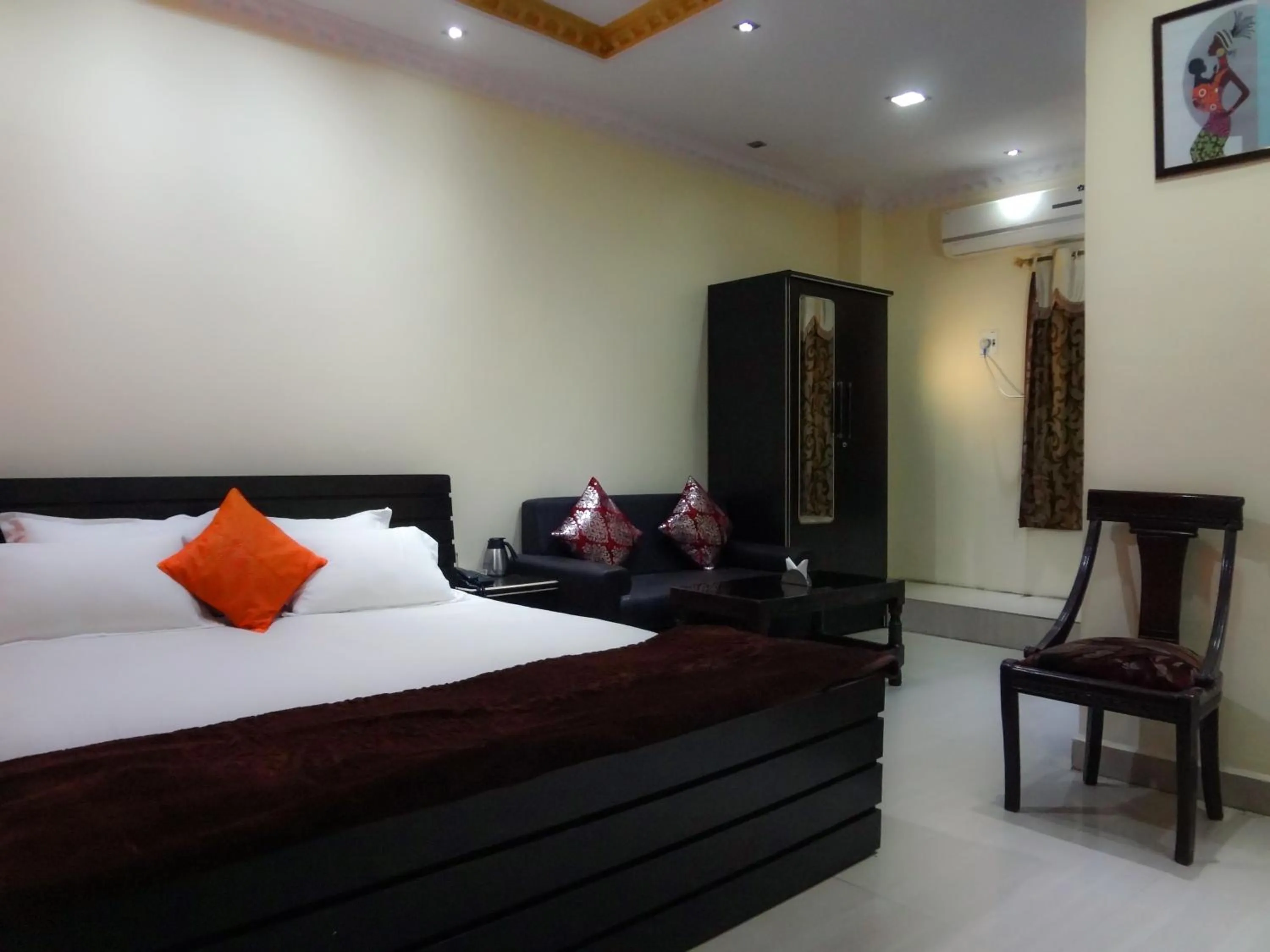 Bed in Hotel Parvati Palace Sehore