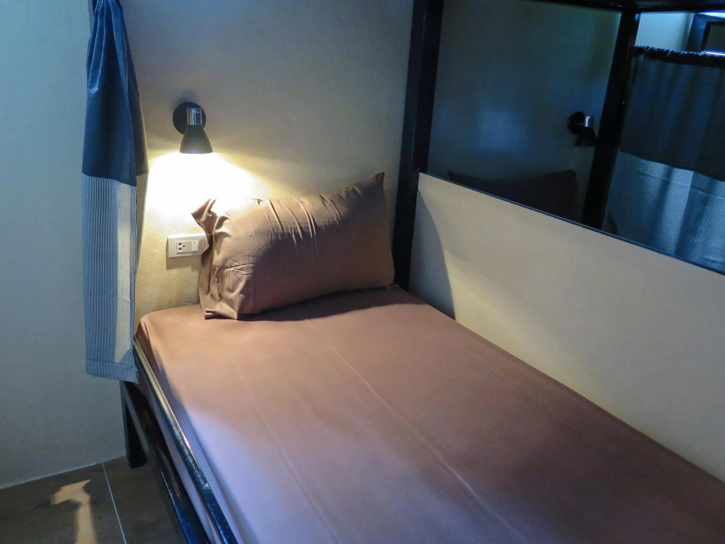 bunk bed, Bed in New Heaven Dive School and Resort