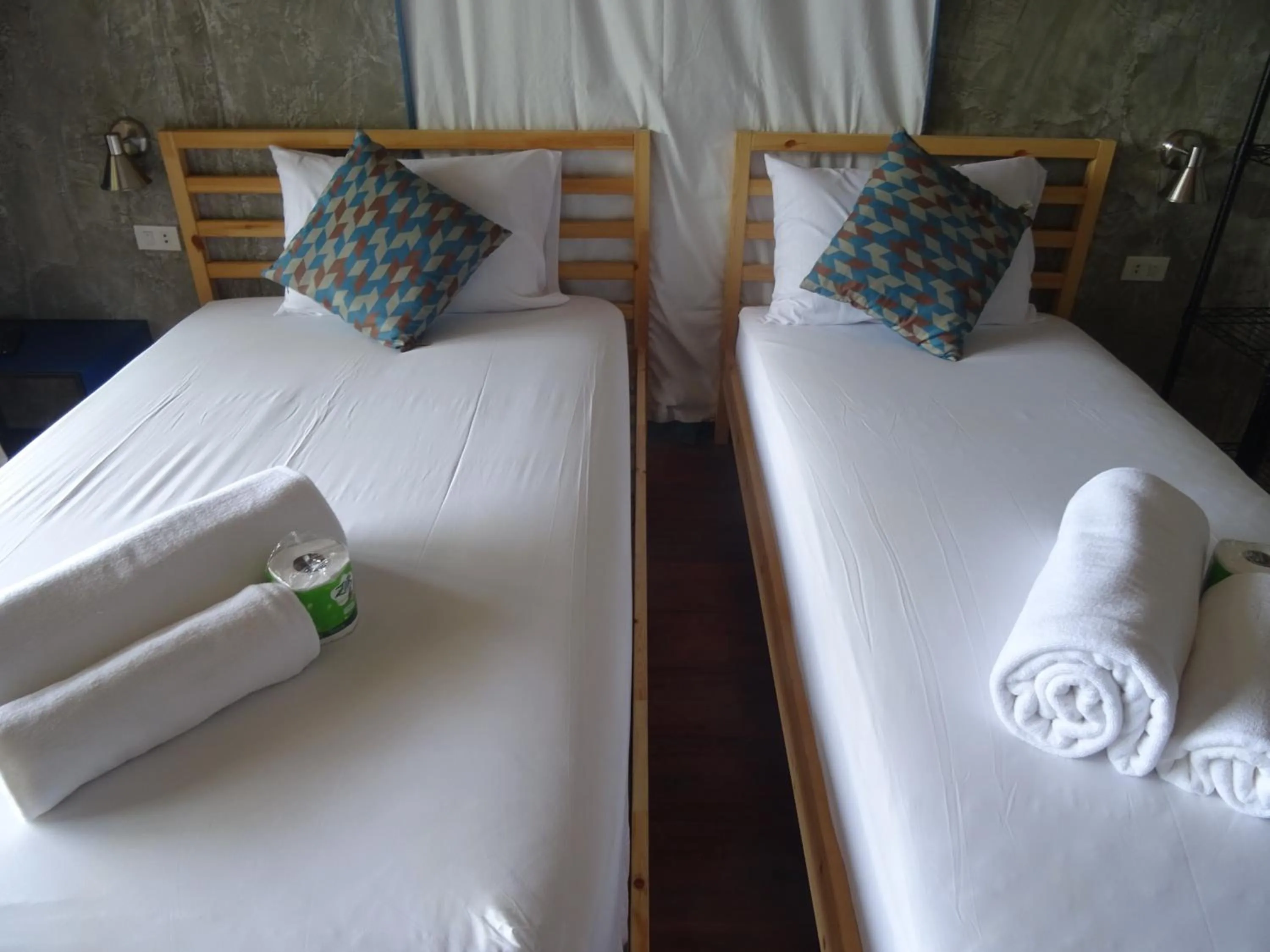 Bedroom, Bed in New Heaven Dive School and Resort