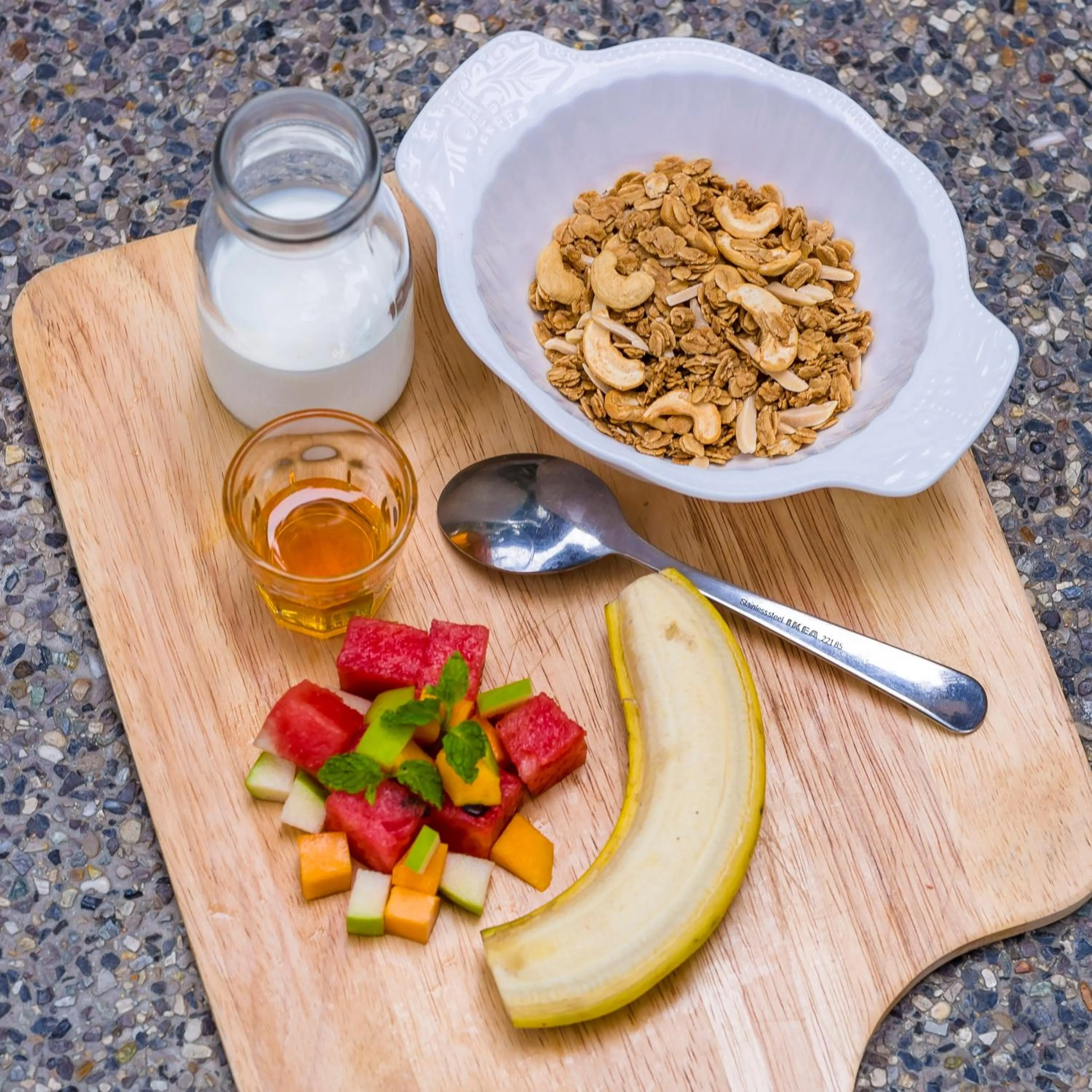 Restaurant/places to eat in New Heaven Dive School and Resort