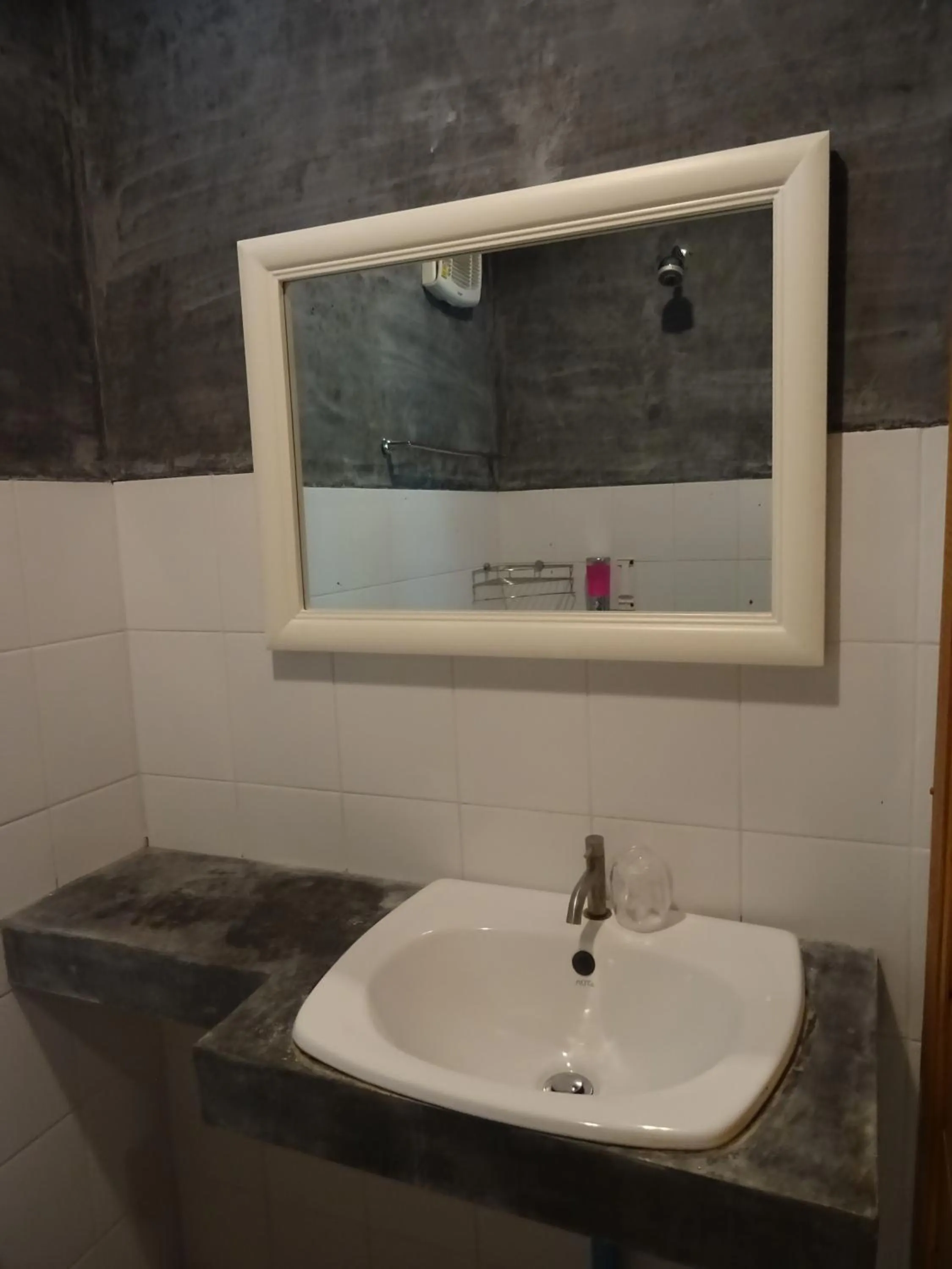 Shower in New Heaven Dive School and Resort