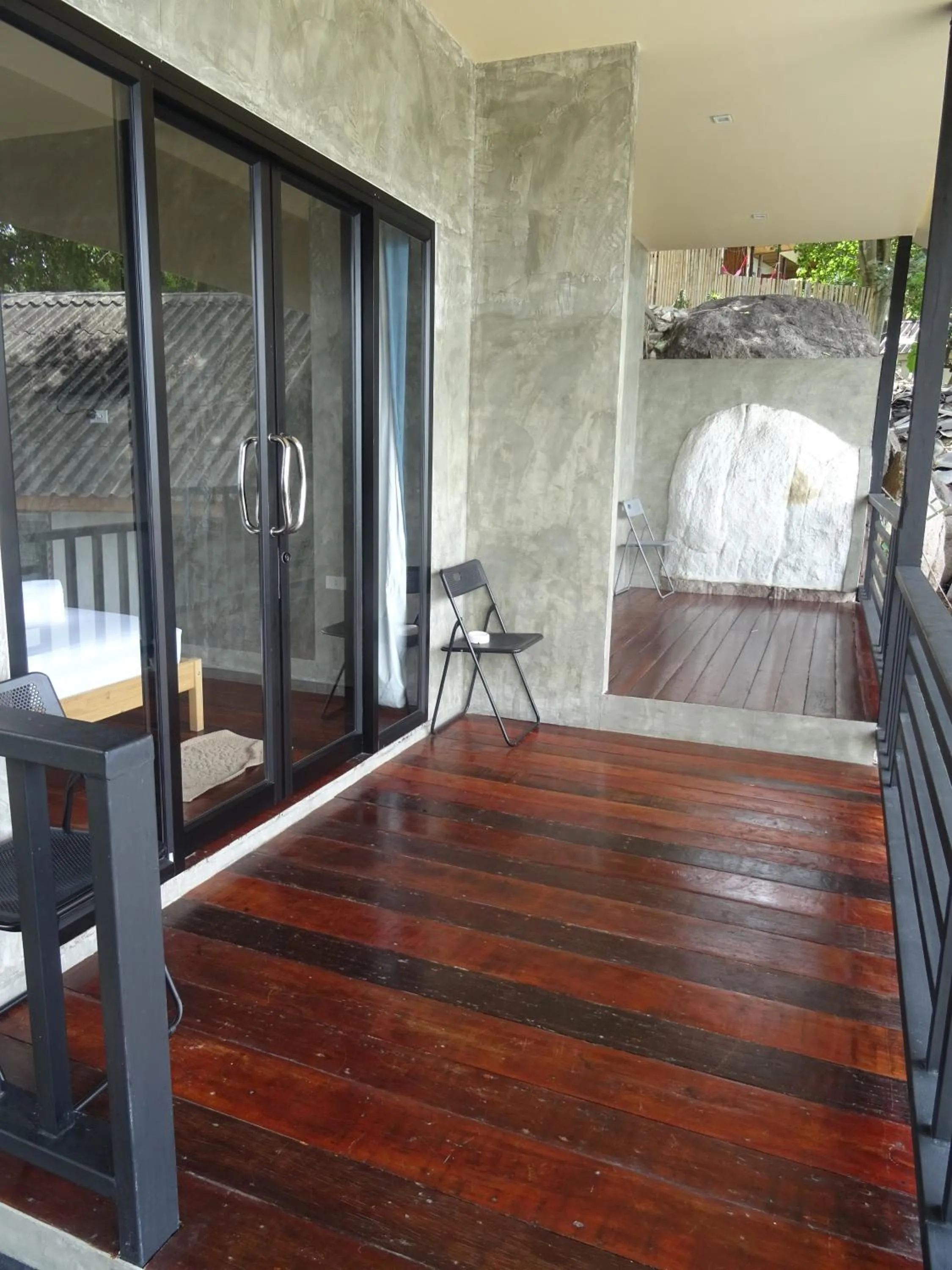 Balcony/Terrace in New Heaven Dive School and Resort
