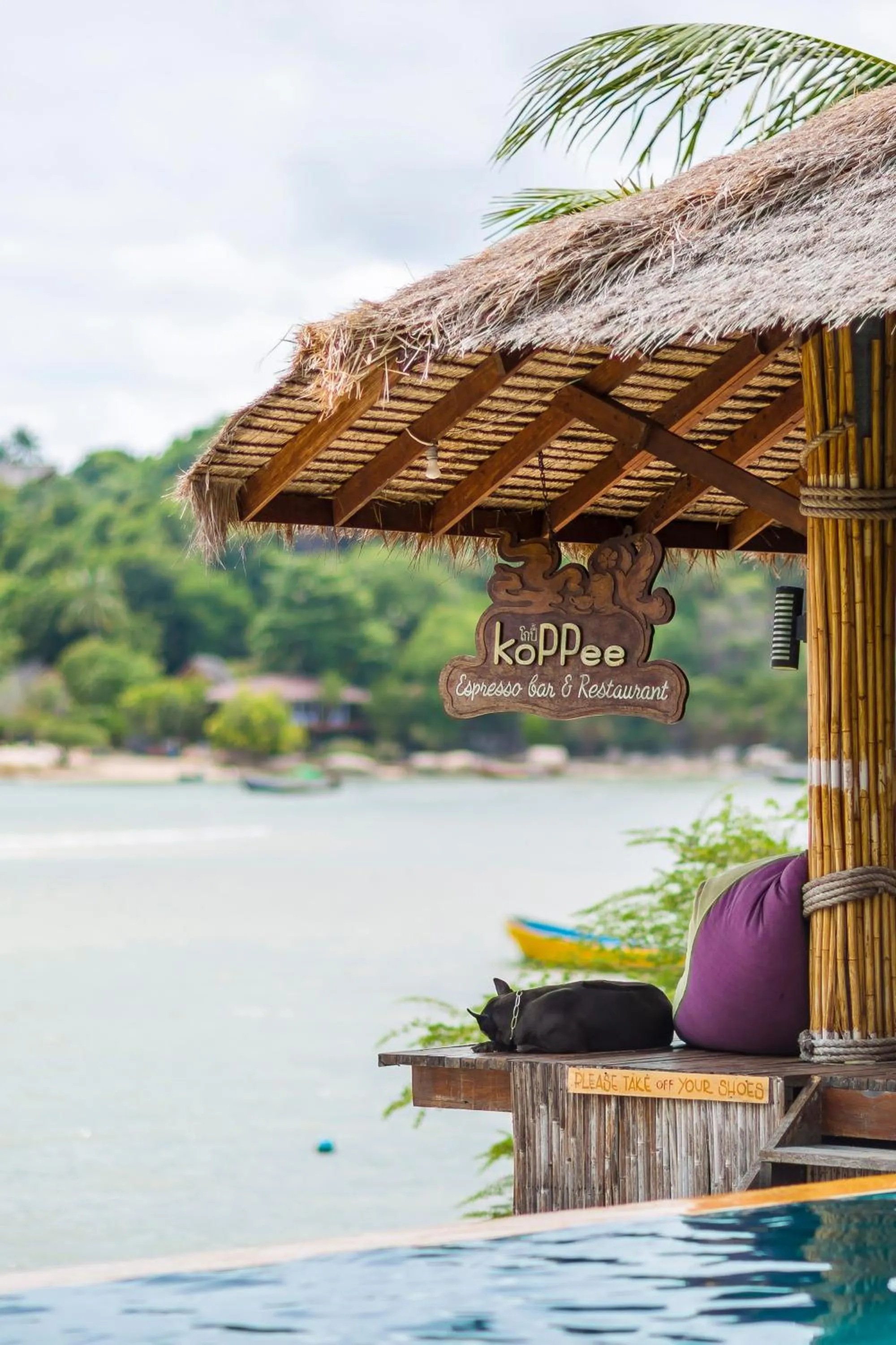 Restaurant/places to eat in New Heaven Dive School and Resort