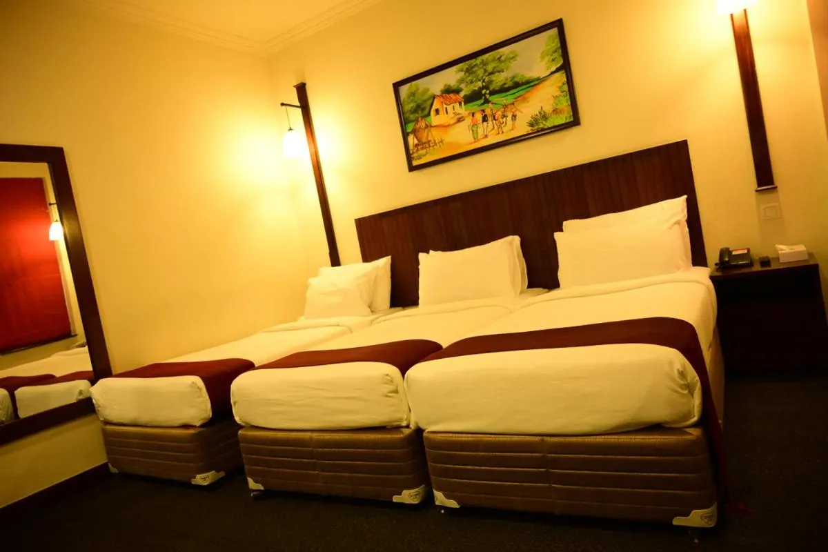 Bed in Hotel Nippon Colombo