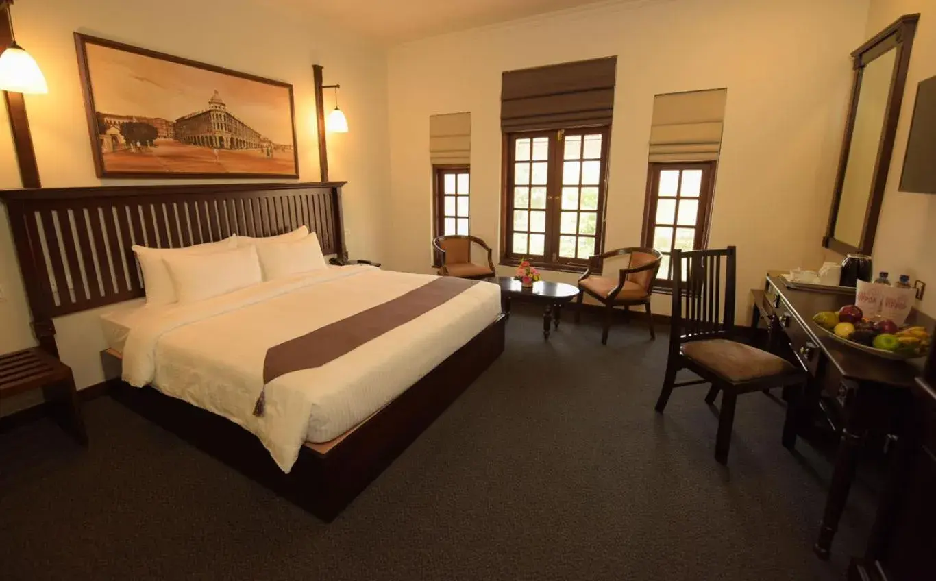 Standard Triple Room in Hotel Nippon Colombo Standard Triple Room in Hotel Nippon Colombo