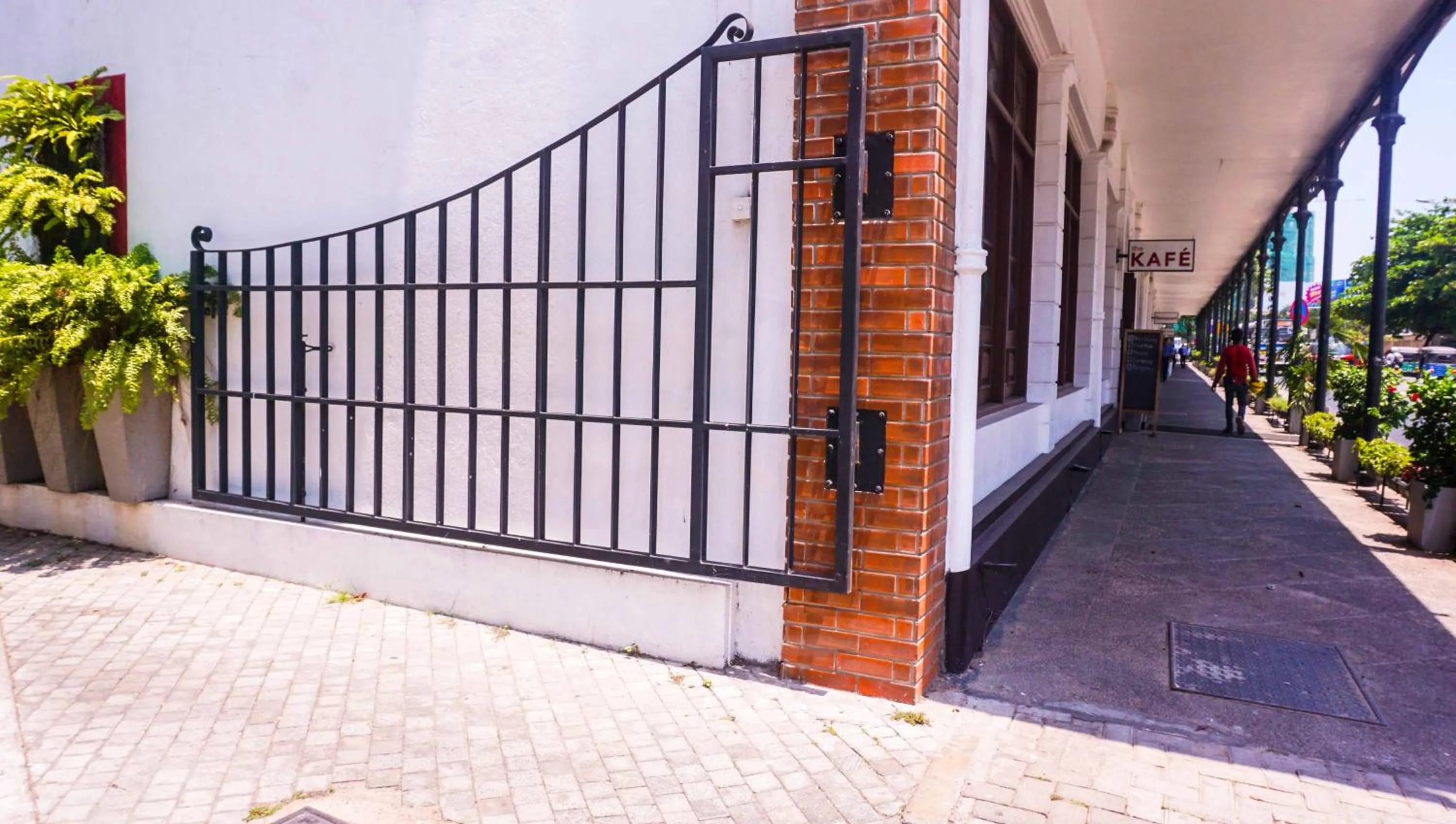 Facade/entrance in Hotel Nippon Colombo
