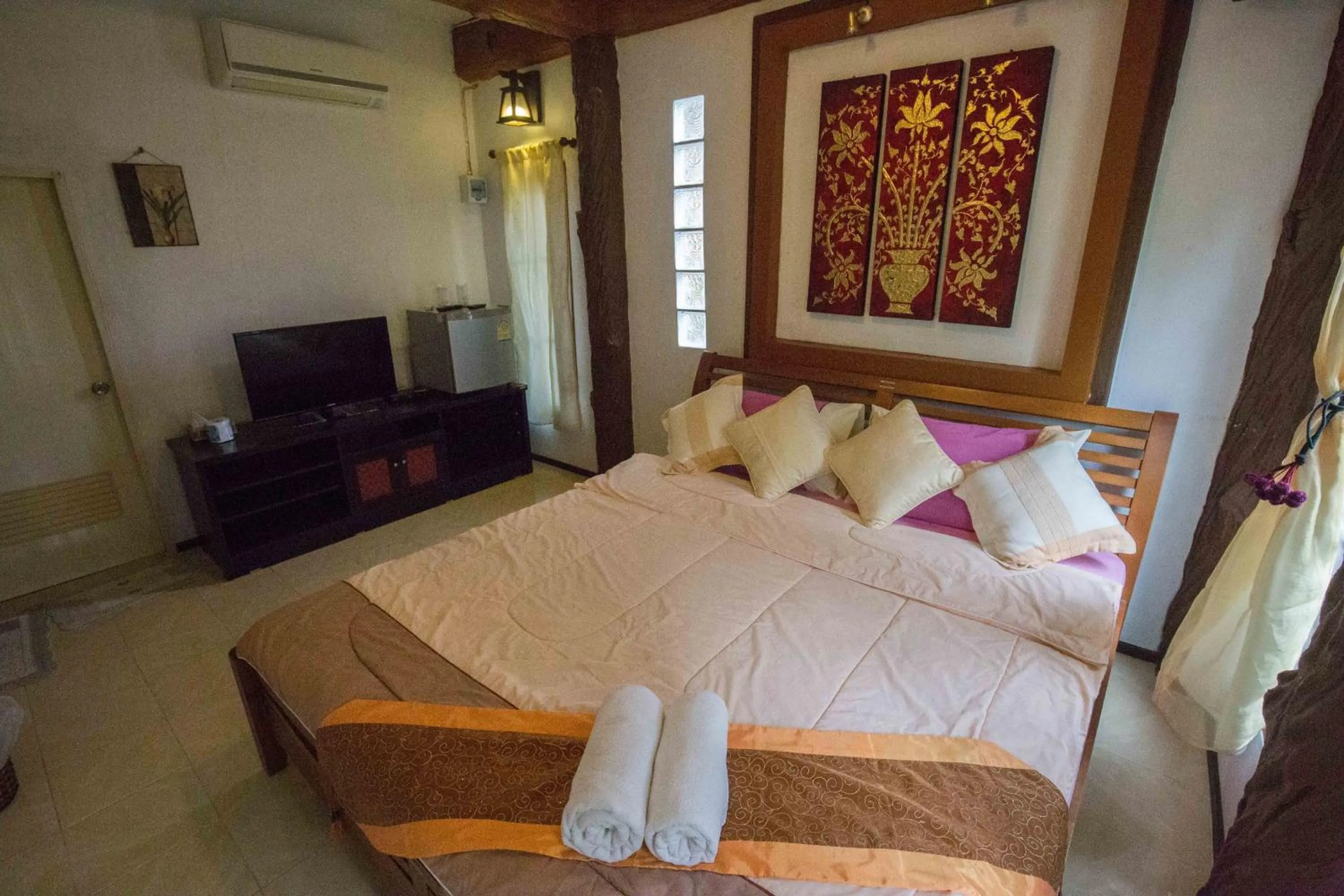 Bed in Tanihill Resort