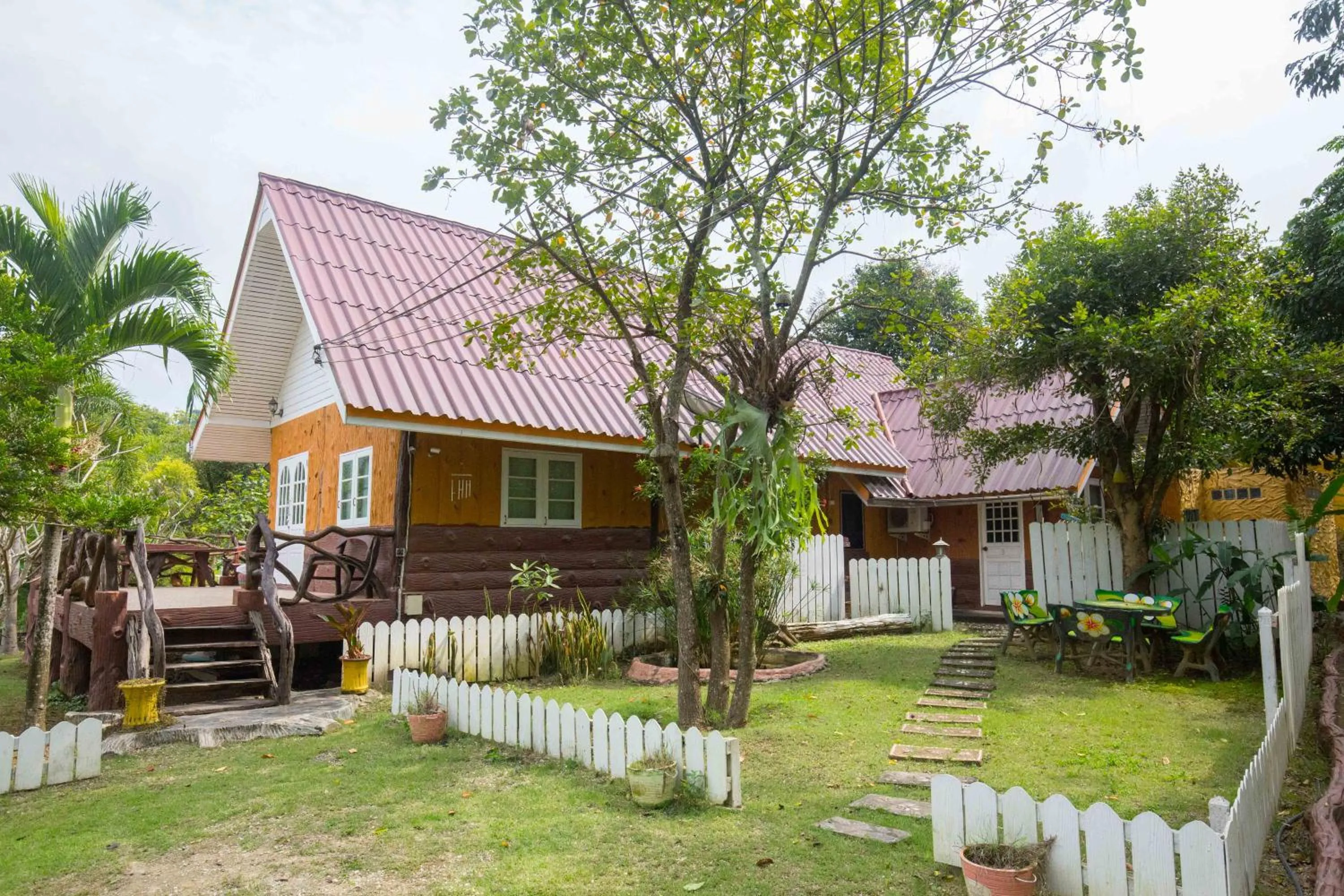 On site in Tanihill Resort