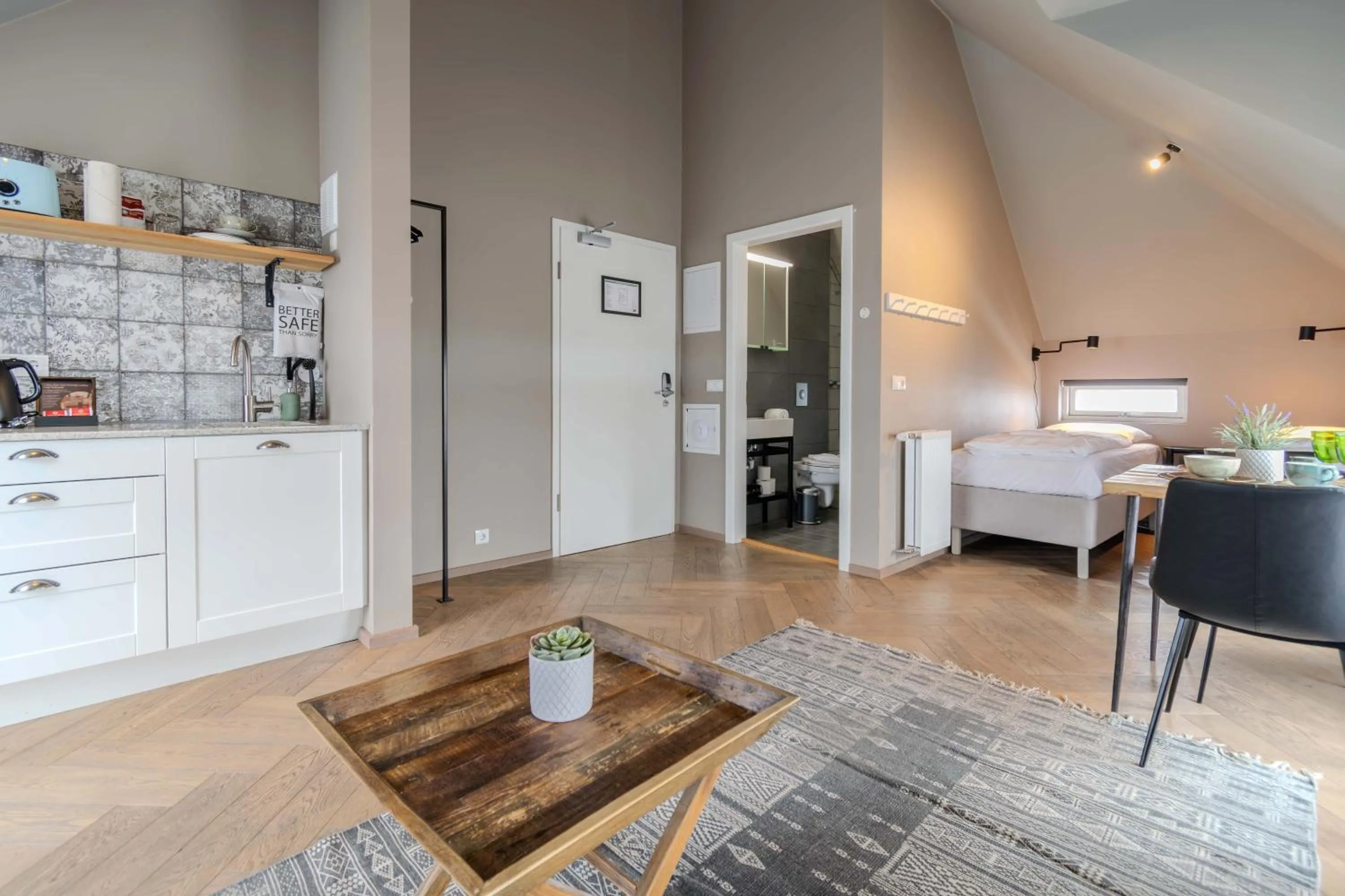 Photo of the whole room, Bed in Saga Studios by Heimaleiga