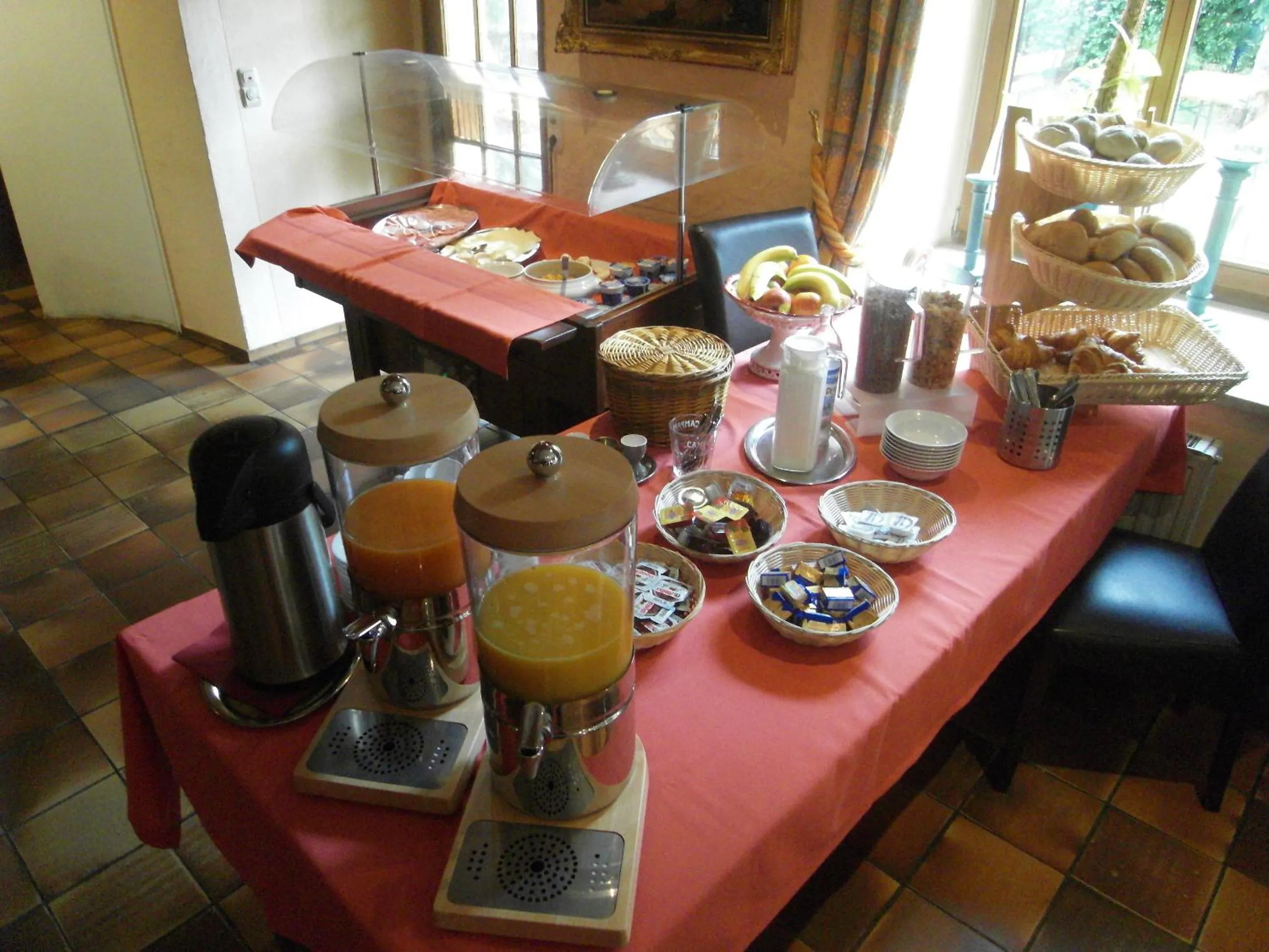 Buffet breakfast in Posthotel Sachrang