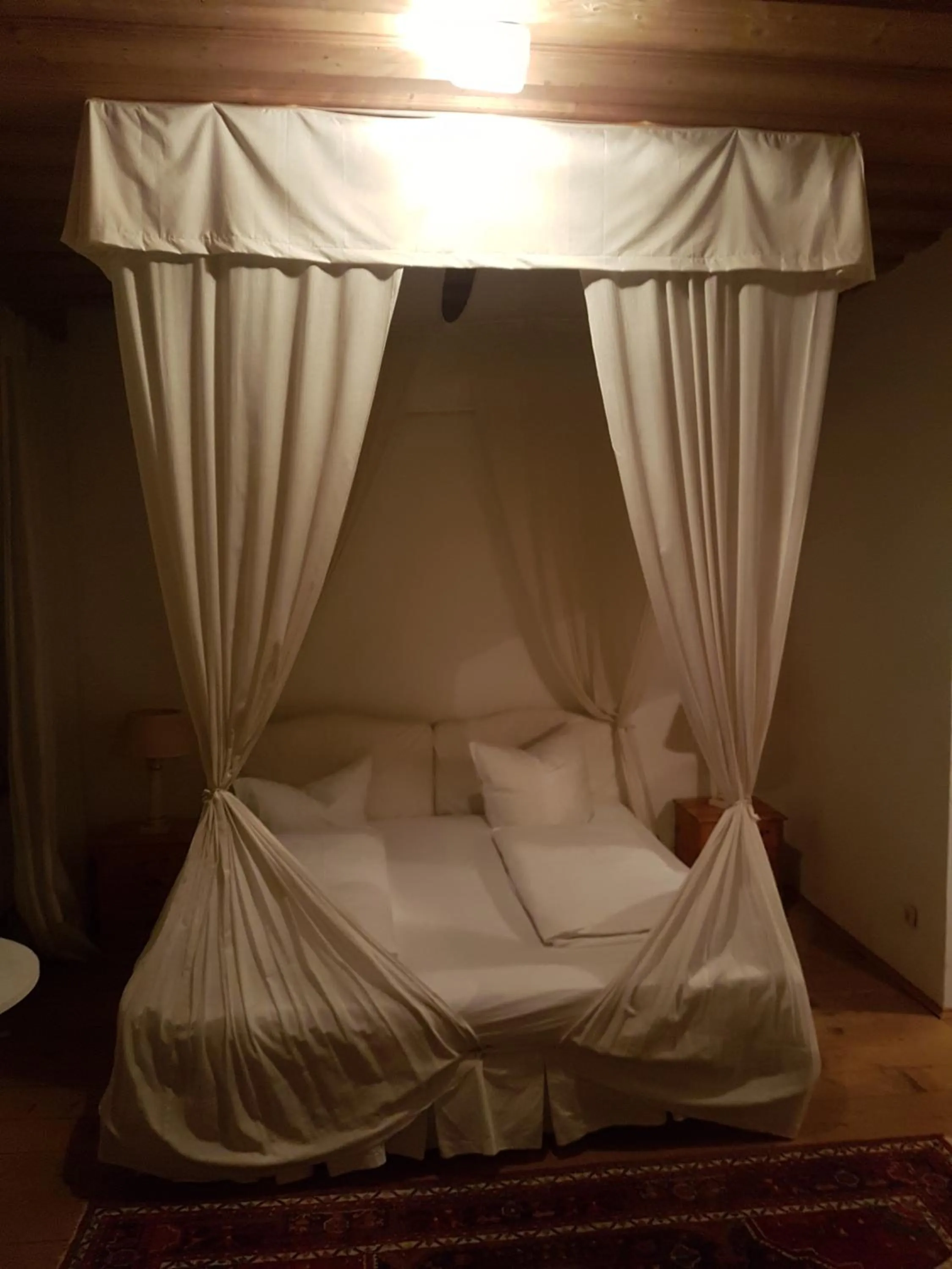 Photo of the whole room, Bed in Posthotel Sachrang