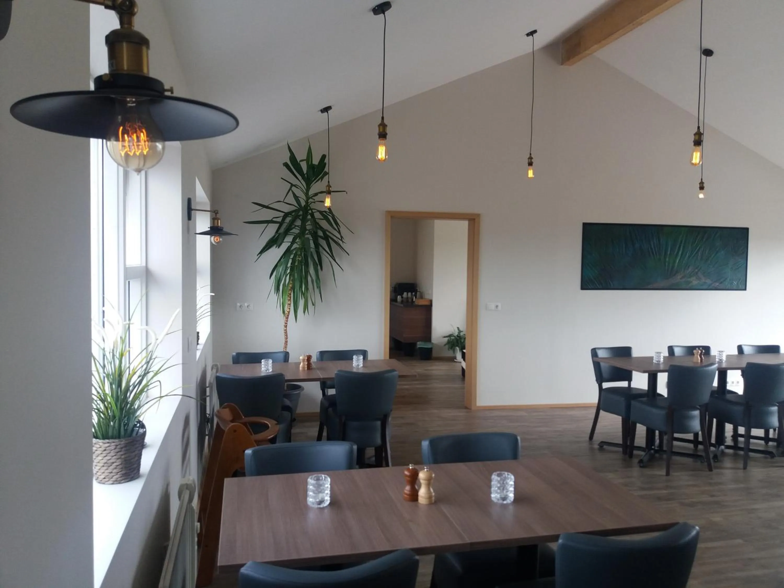 Restaurant/places to eat in Hotel Vos