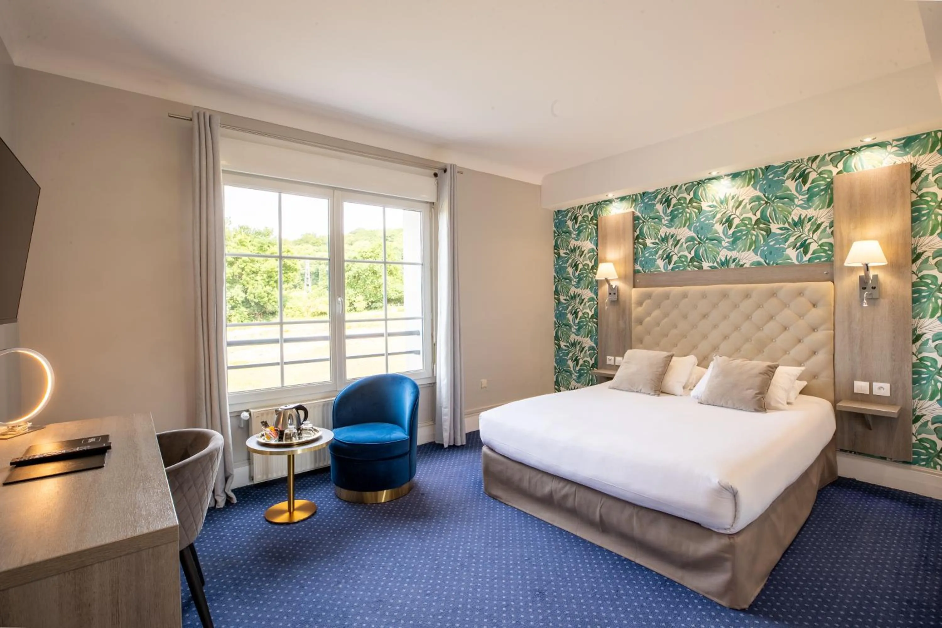 Photo of the whole room, Bed in Sure Hotel by Best Western Port Jérome - Le Havre