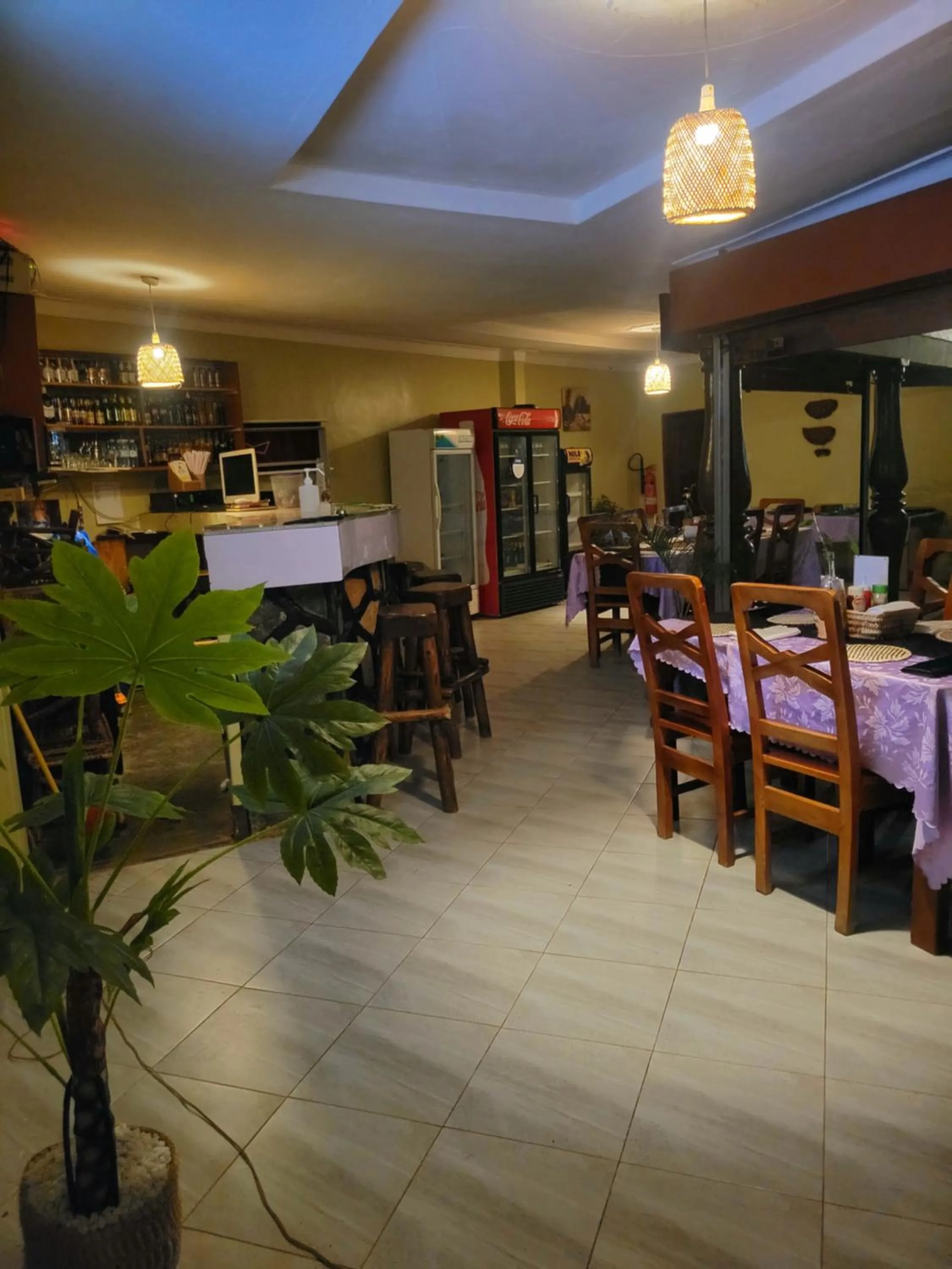 Restaurant/places to eat in Philo Leisure Gardens