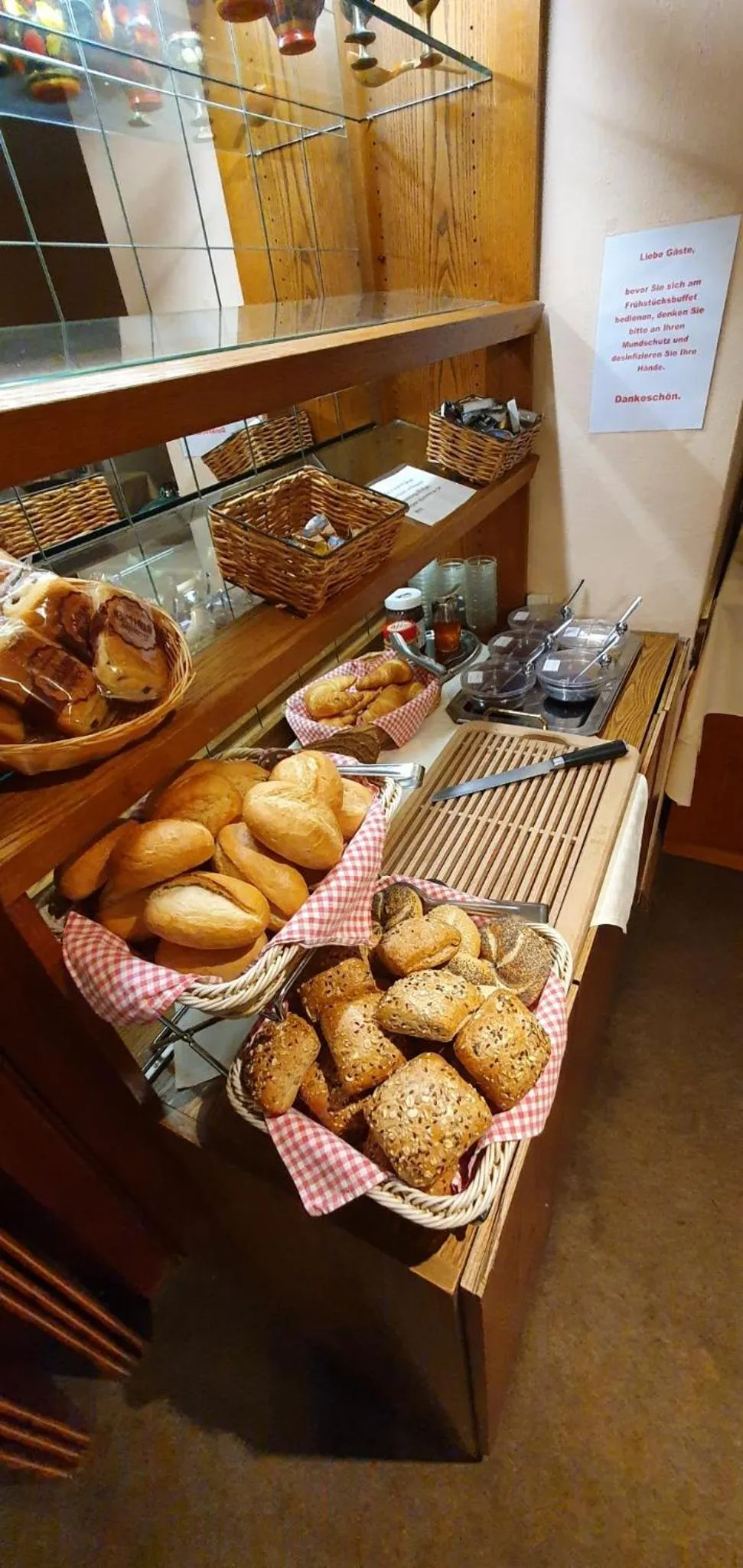 Buffet breakfast in Heidehotel Anna