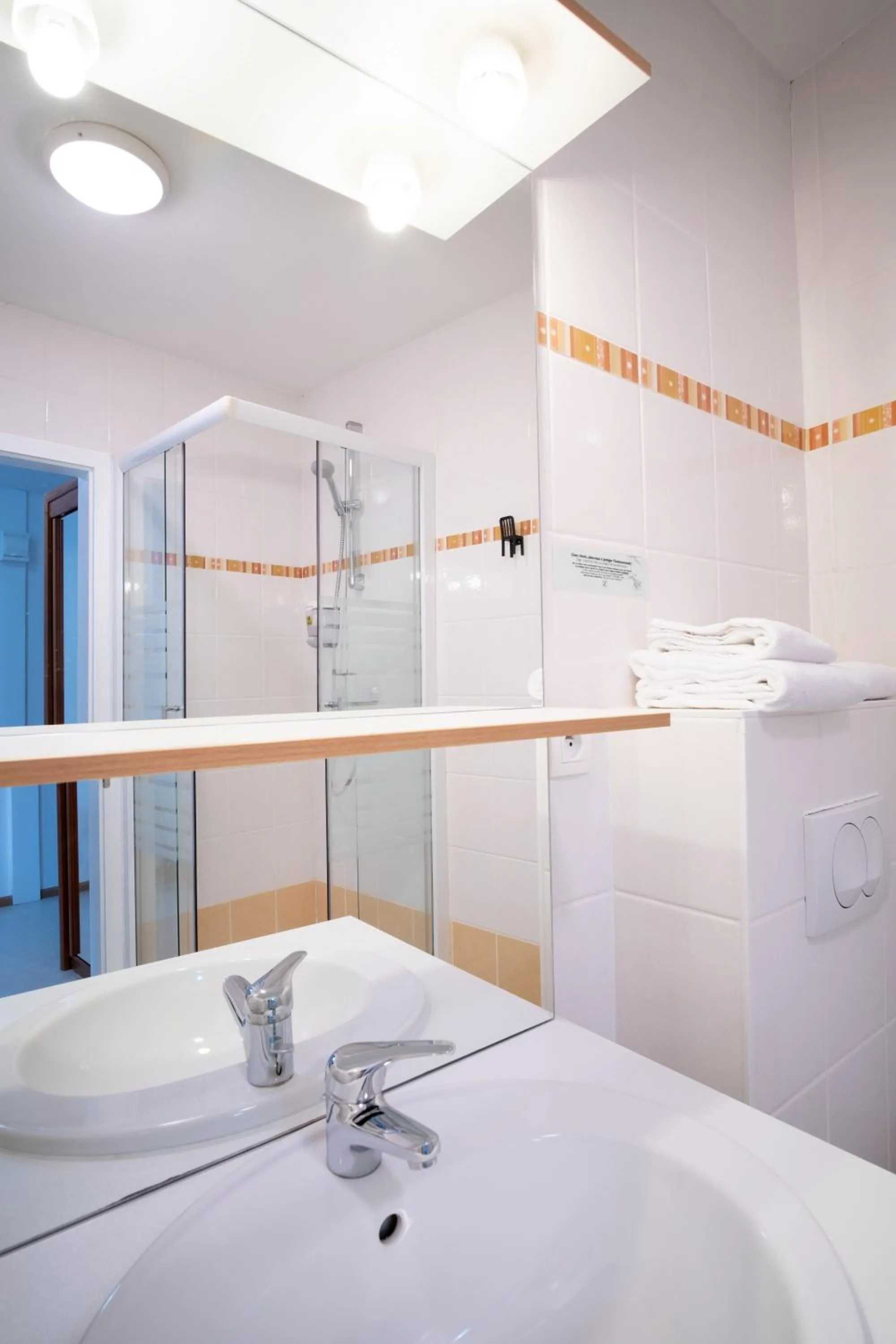 Property building in Hotel Relais d'ISSENHEIM Table d'hôtes