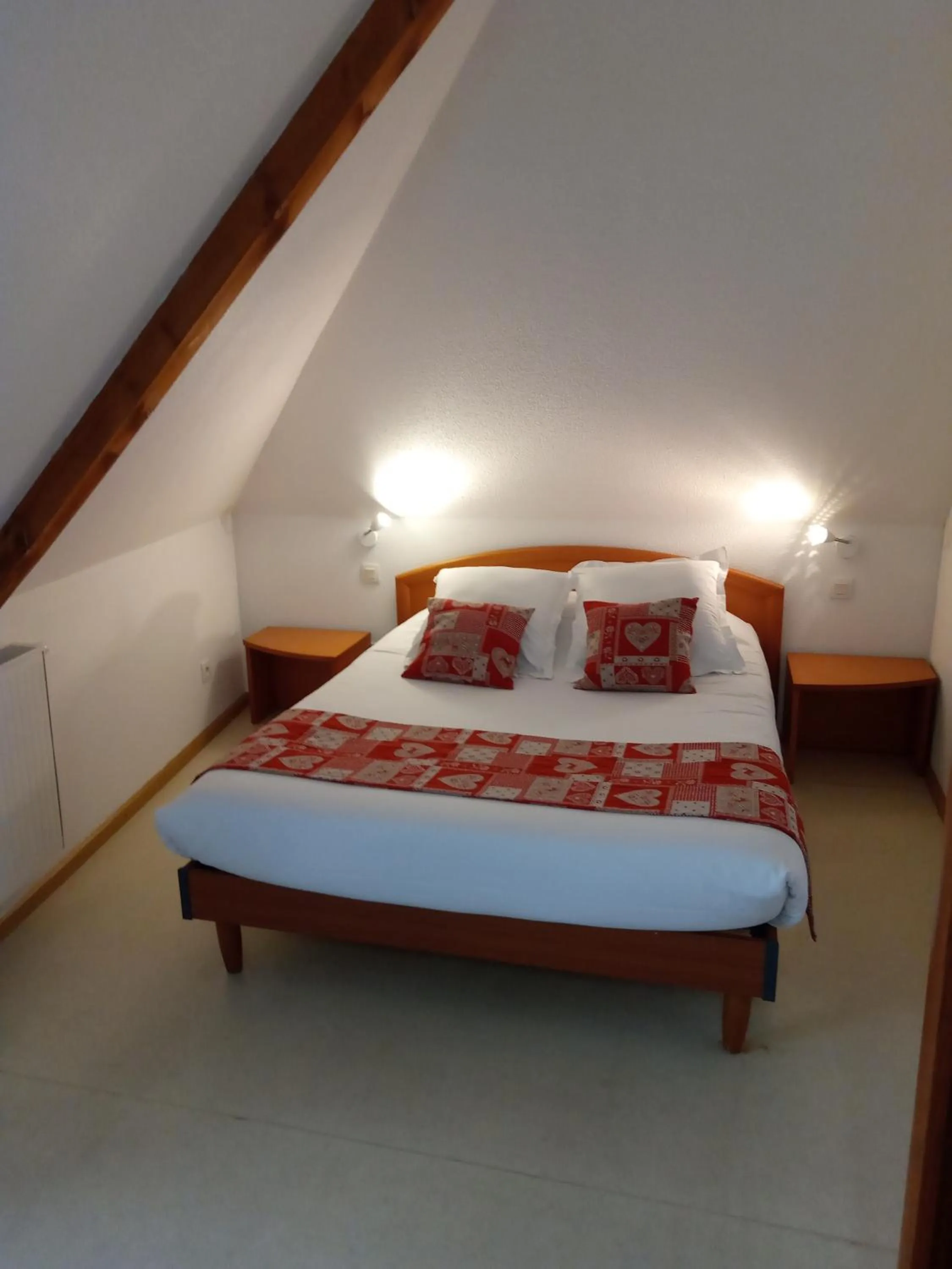 Bed in Hotel Relais d'ISSENHEIM Table d'hôtes