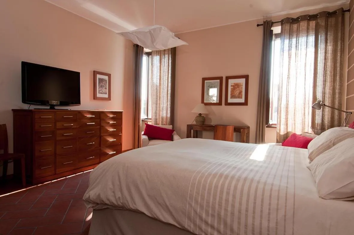 Photo of the whole room, Bed in La Corte e l'Uva
