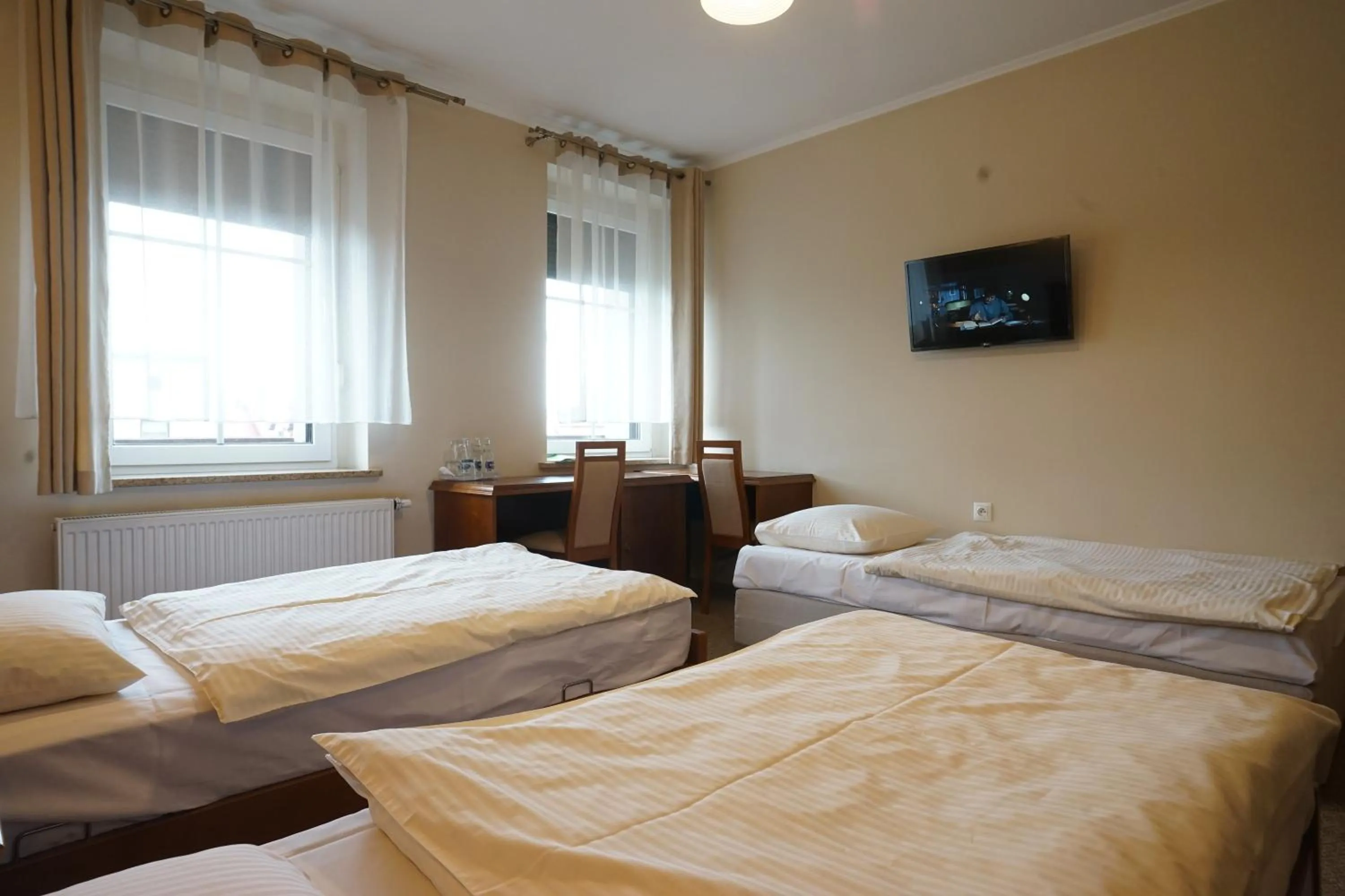 Bed in Hotel Alexandra