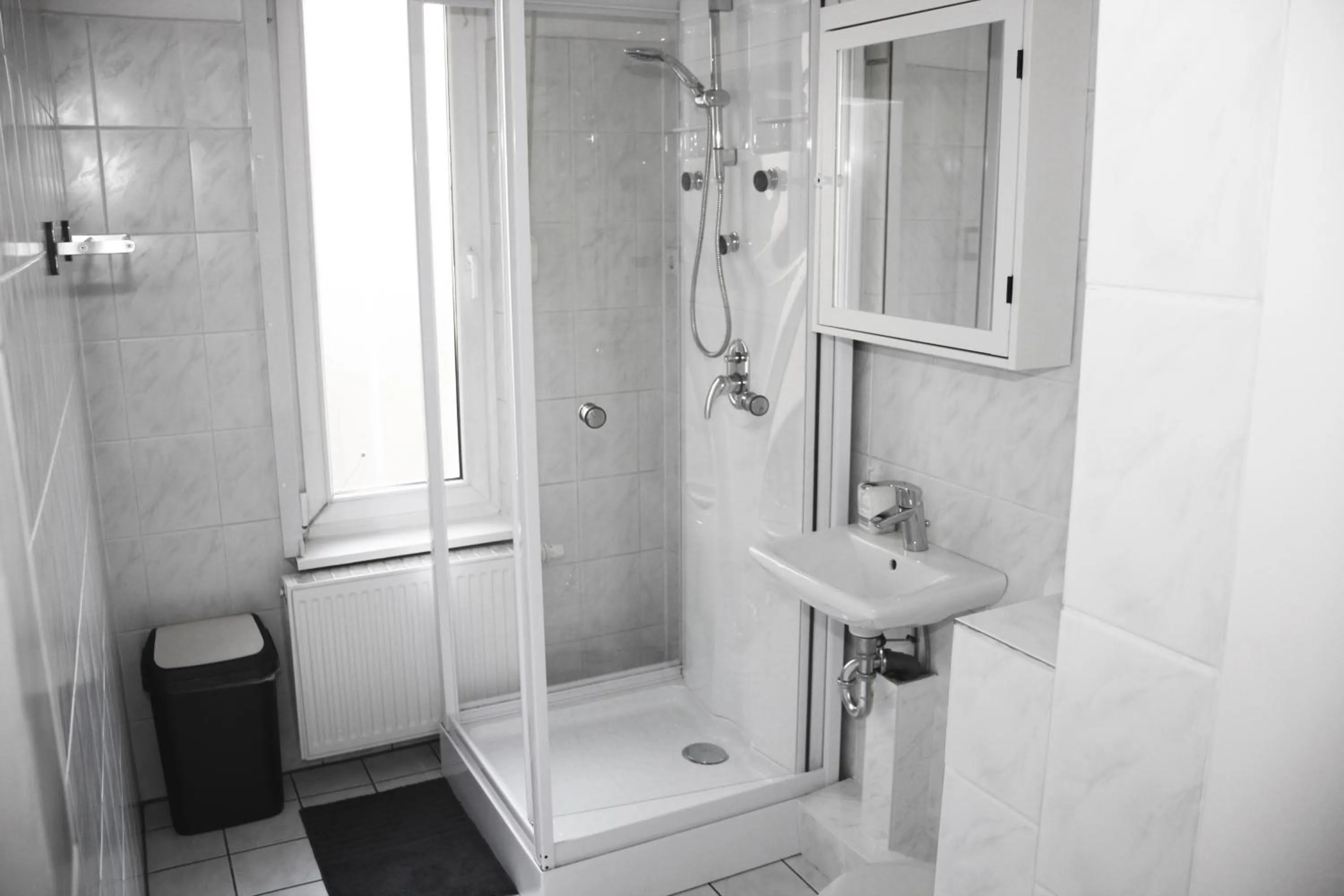 Bathroom in Botschaft