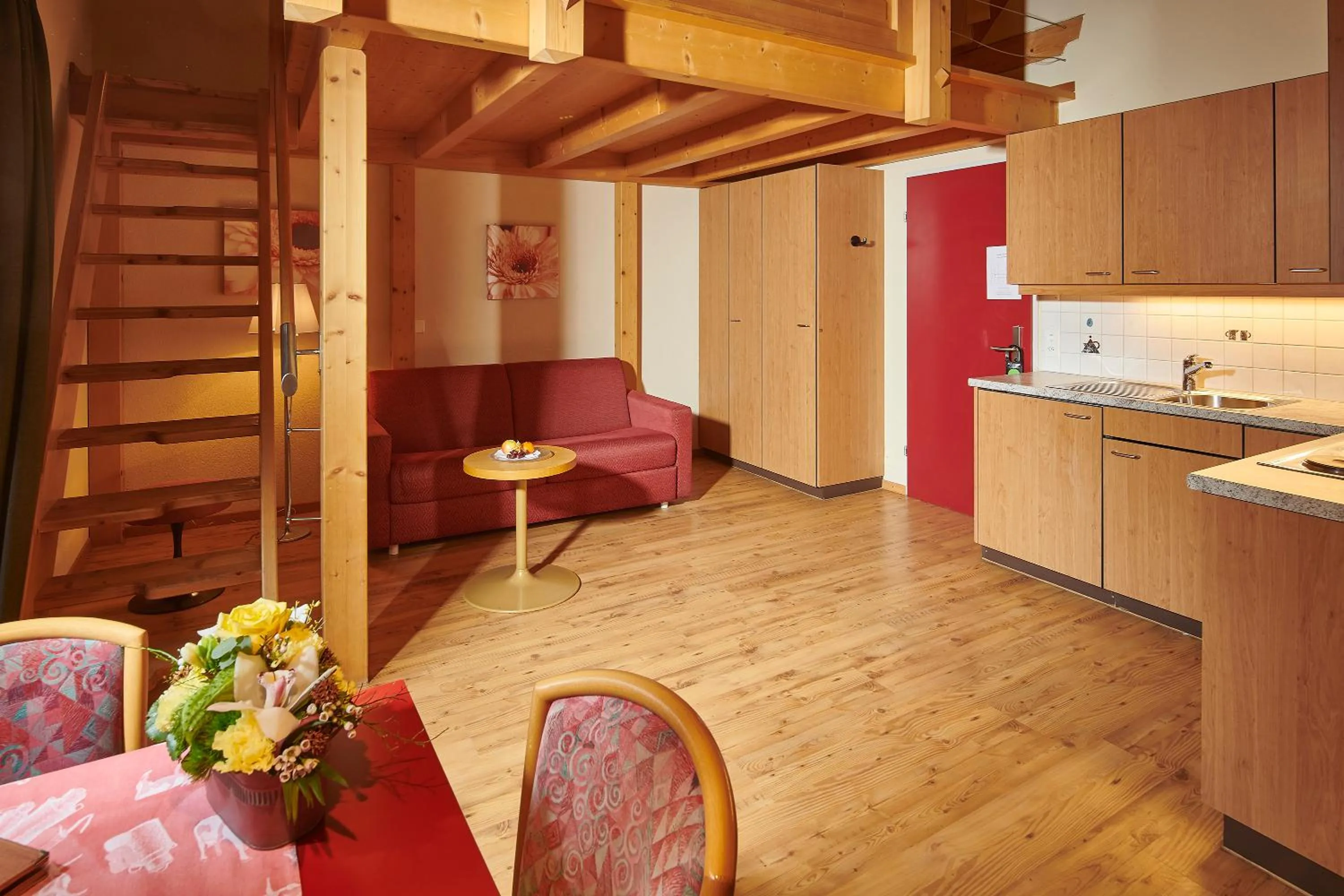 Photo of the whole room in Hotel Central Wolter - Grindelwald