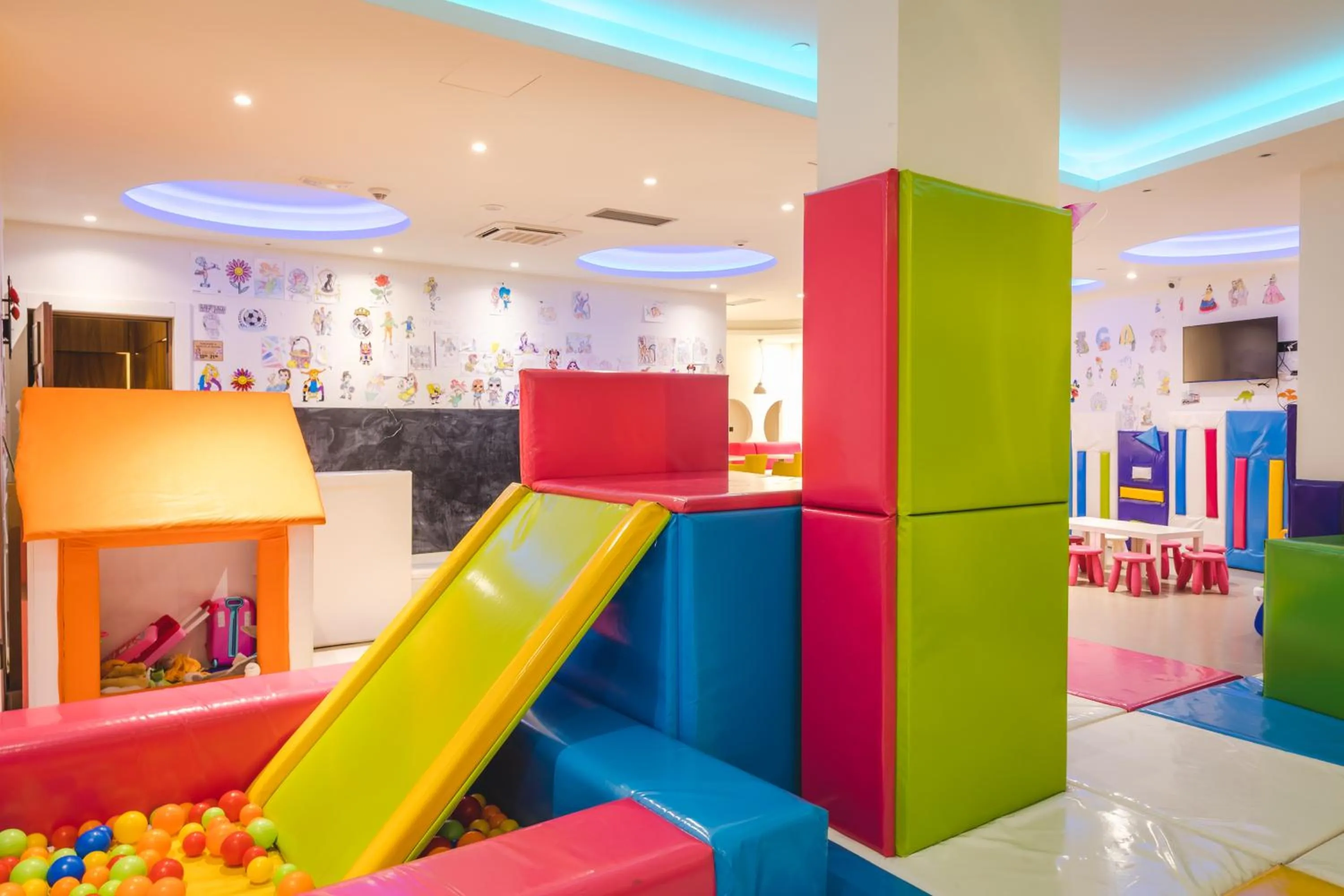 Kids's club in Kalamper Hotel & Spa