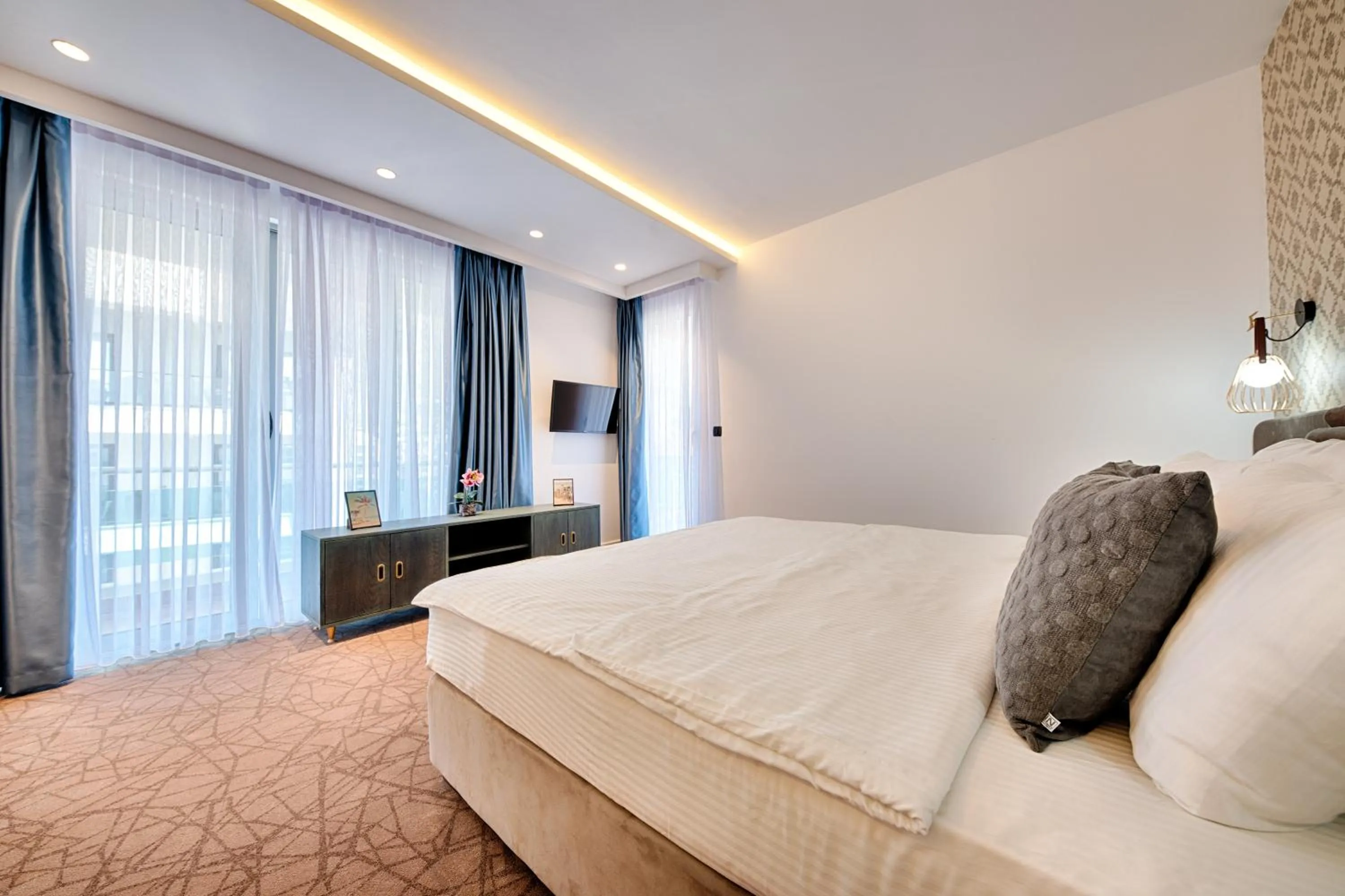 Bed in Kalamper Hotel & Spa