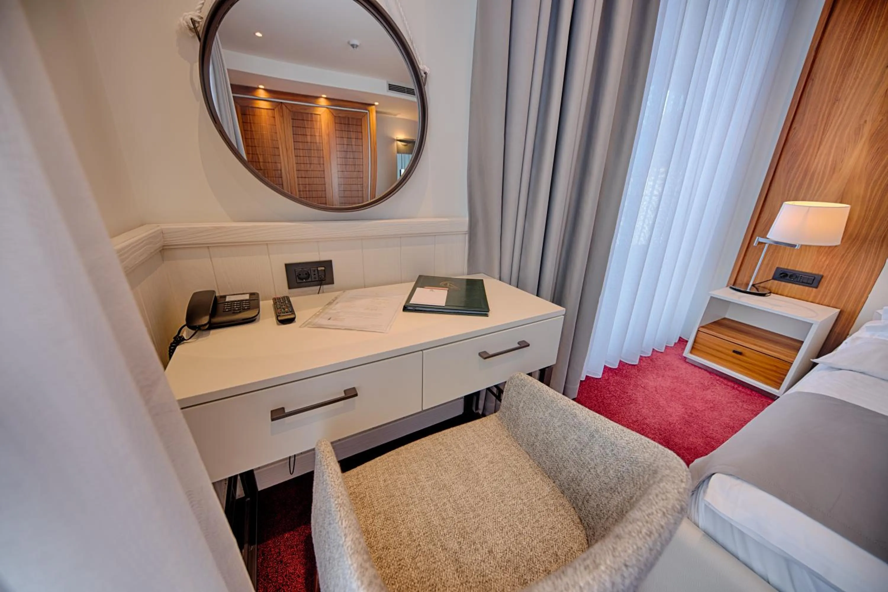 Seating area, Bed in Kalamper Hotel & Spa