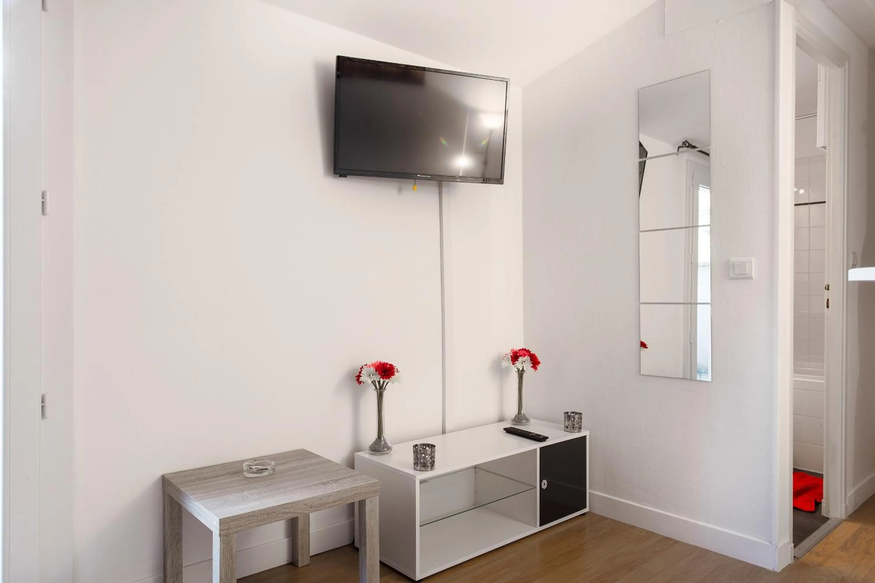 Lounge or bar in Nouvel Oasis Toulouse Saint Cyprien