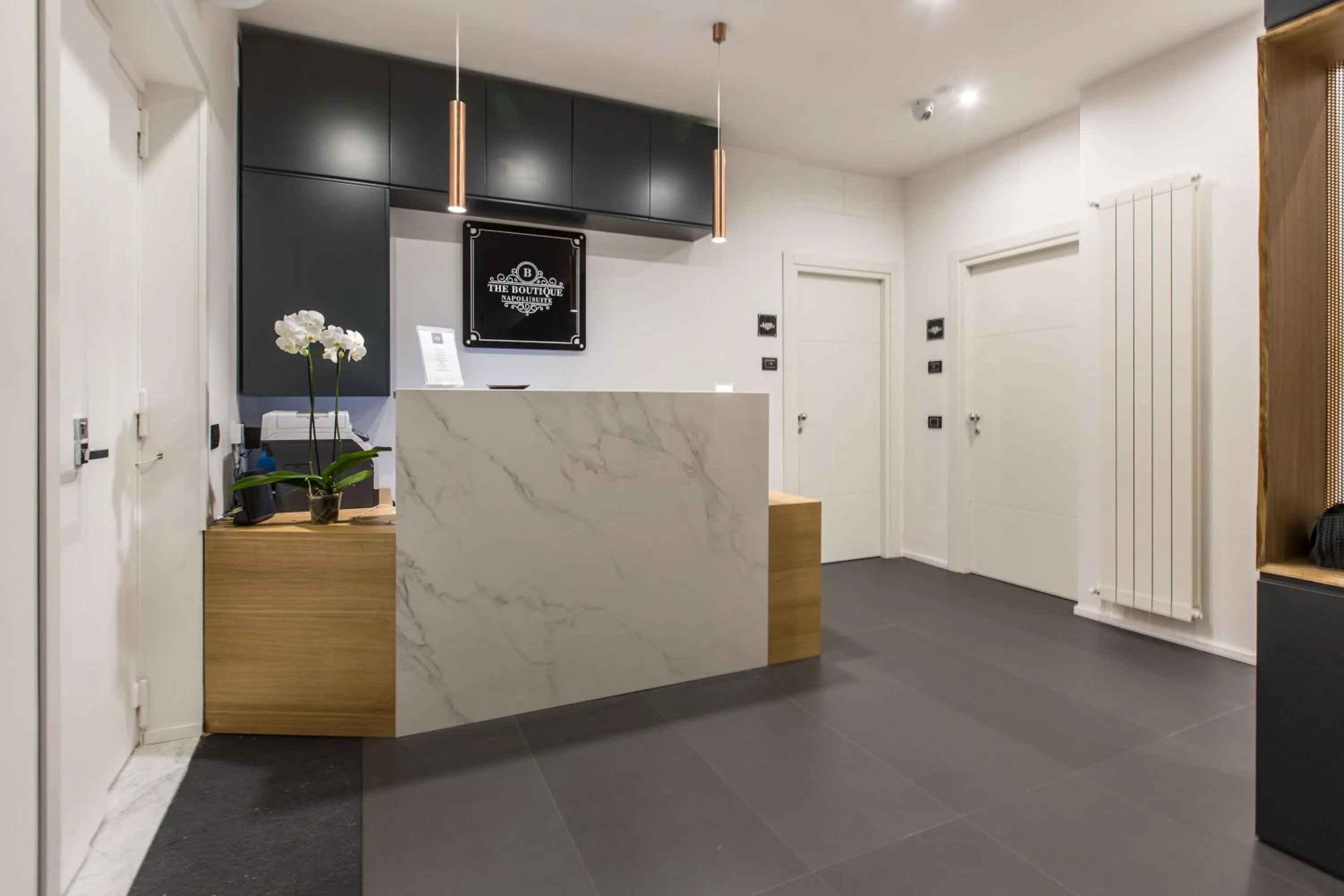 Lobby or reception in The Boutique Napoli Suite