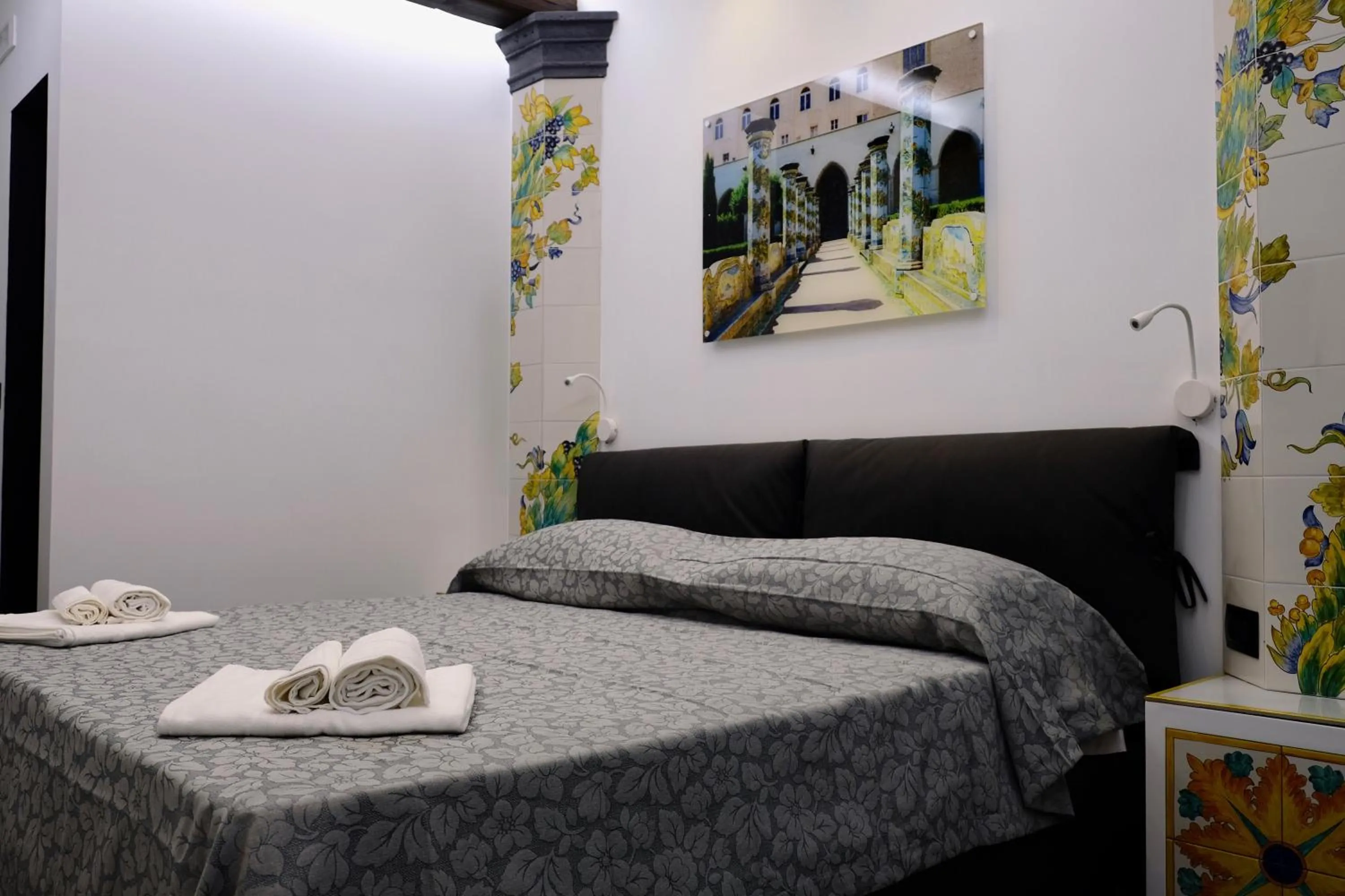 Bed in The Boutique Napoli Suite