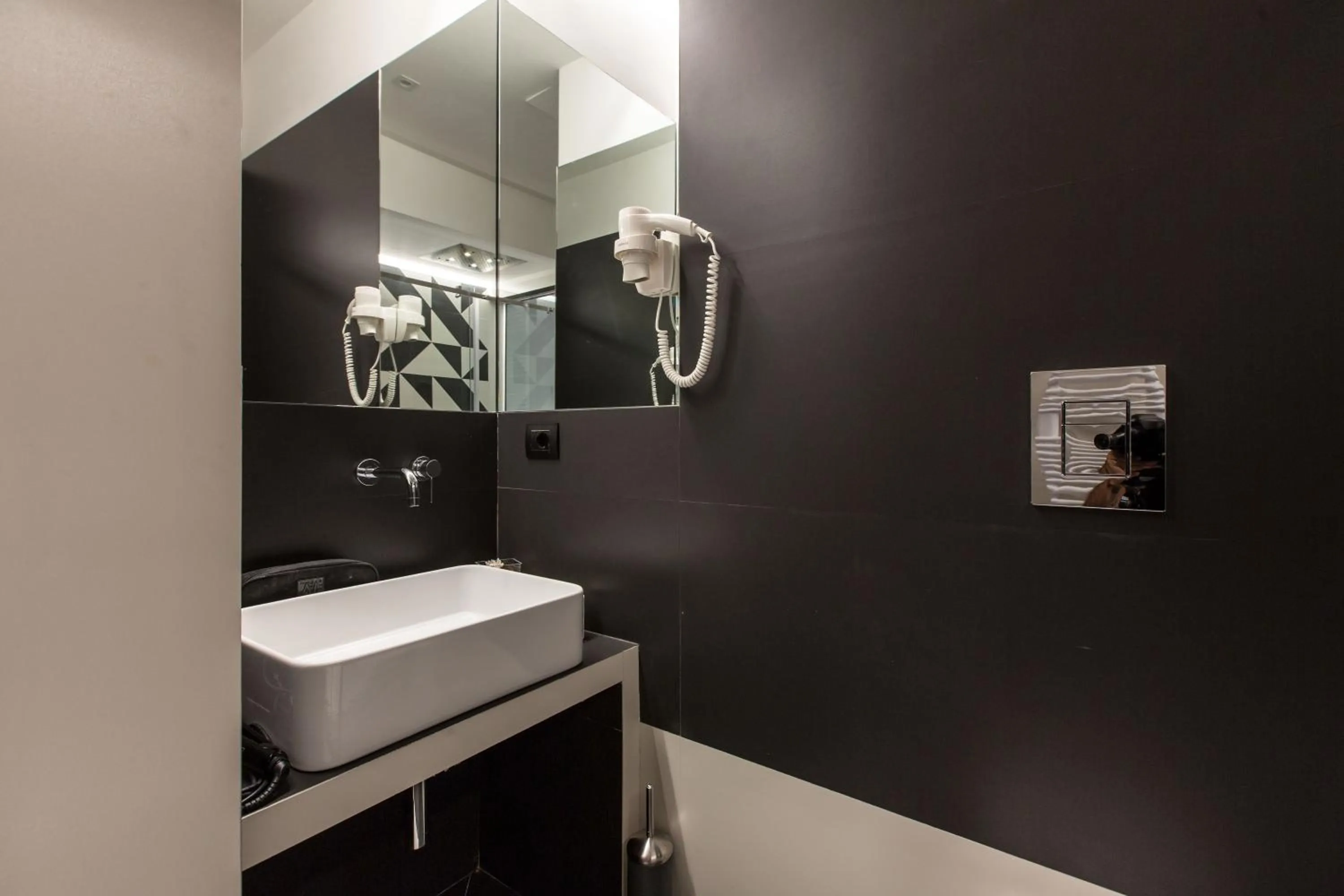 The Boutique Napoli Suite