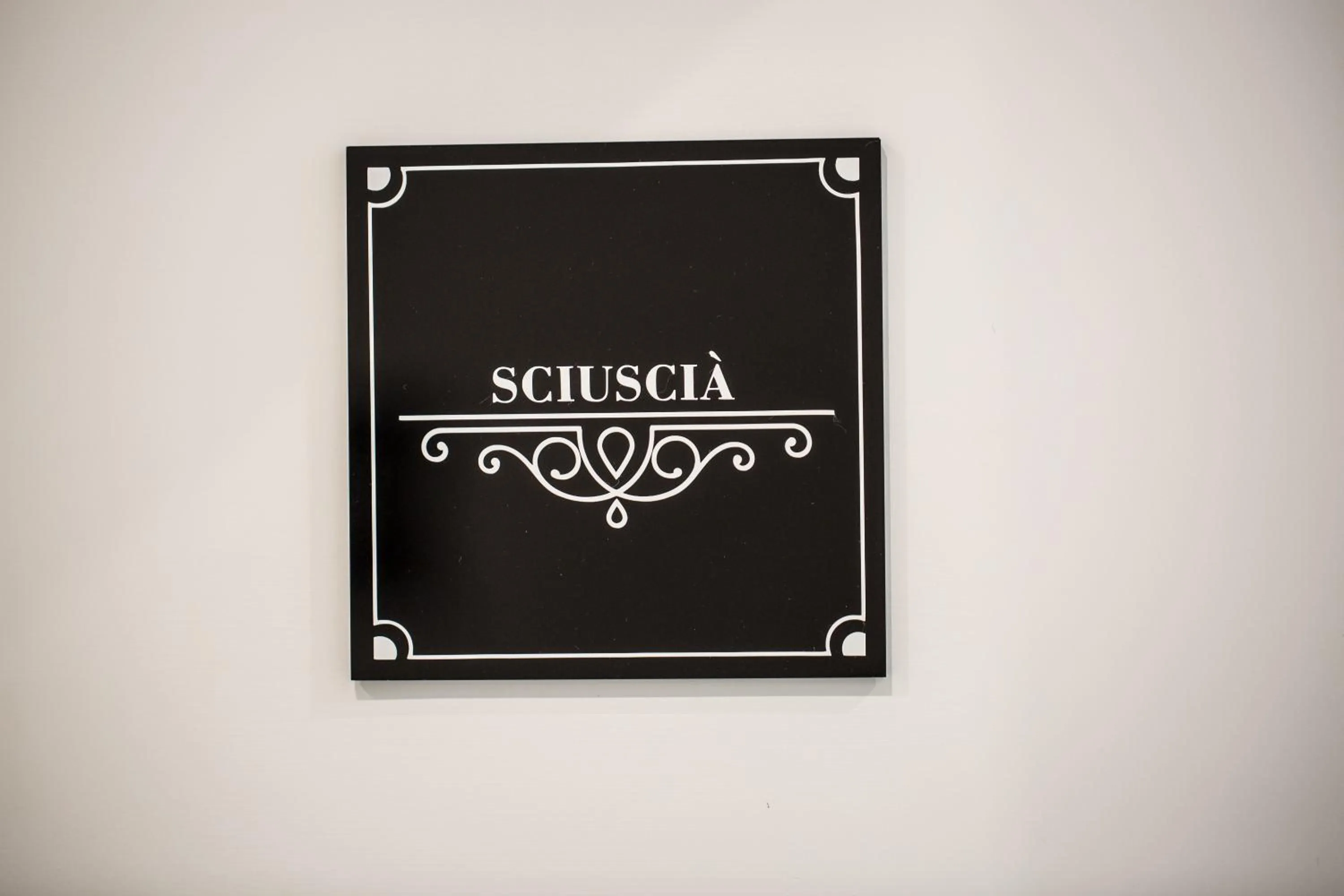 The Boutique Napoli Suite