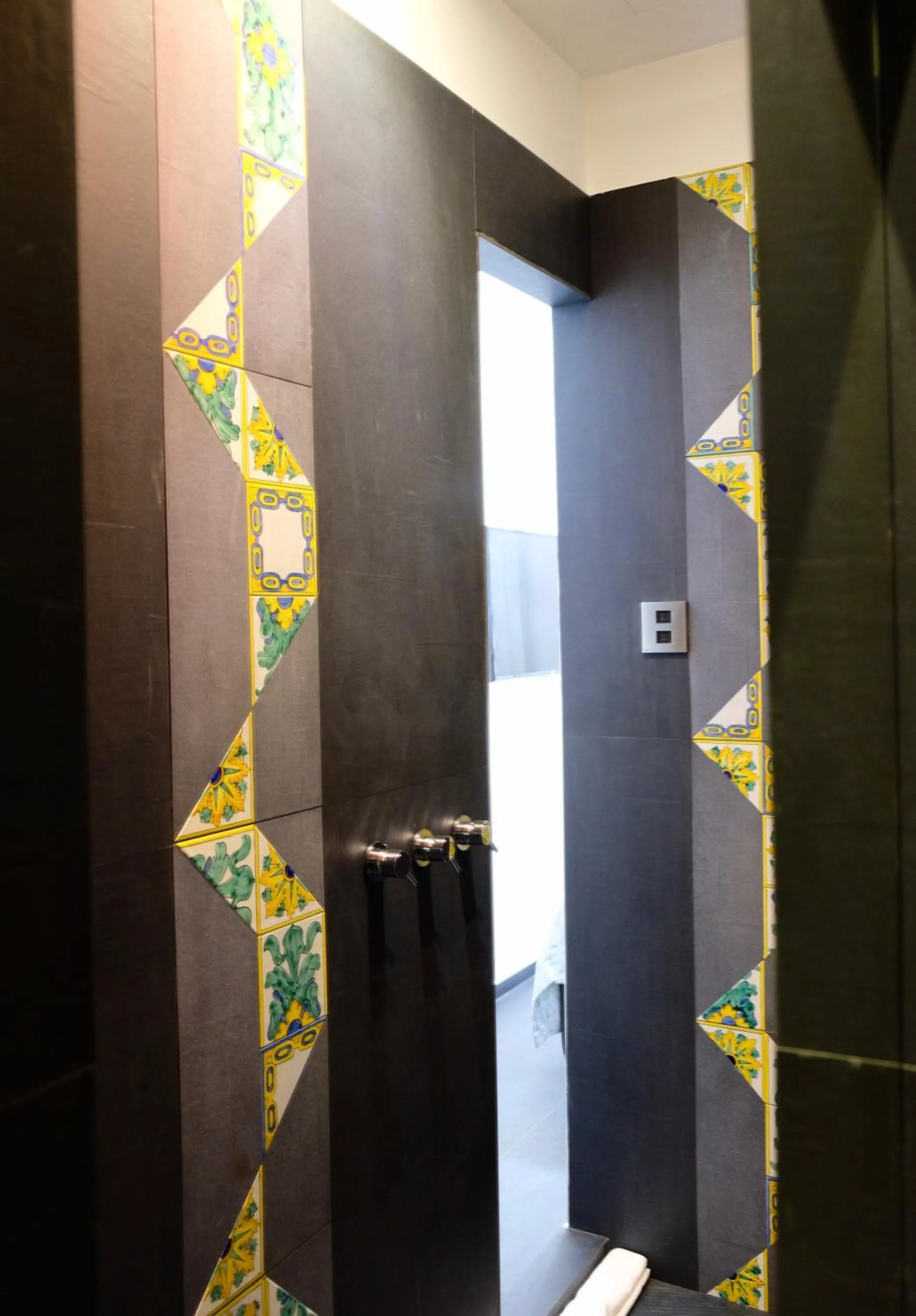 The Boutique Napoli Suite