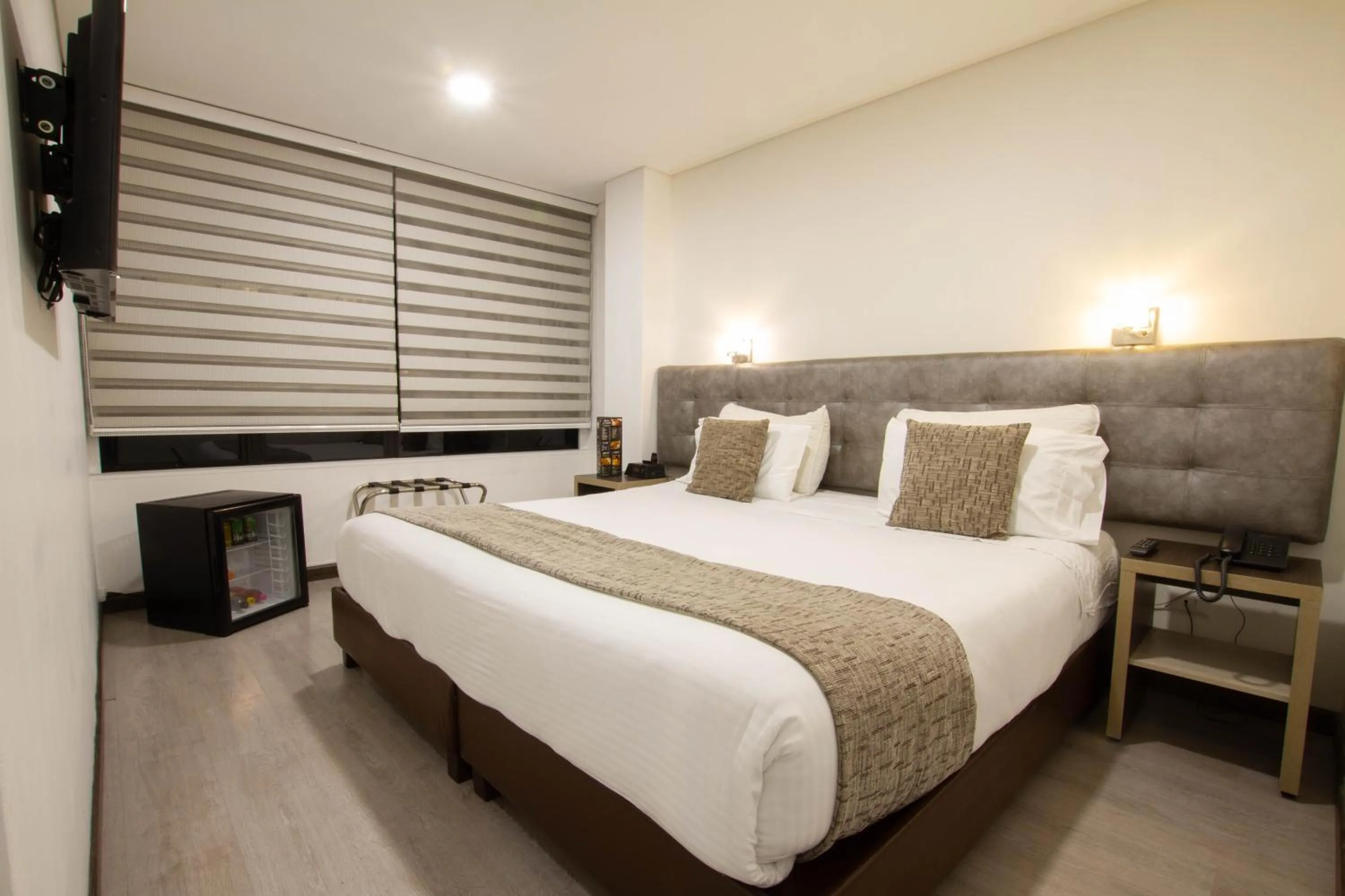 Photo of the whole room, Bed in BOG URBAN HOTEl