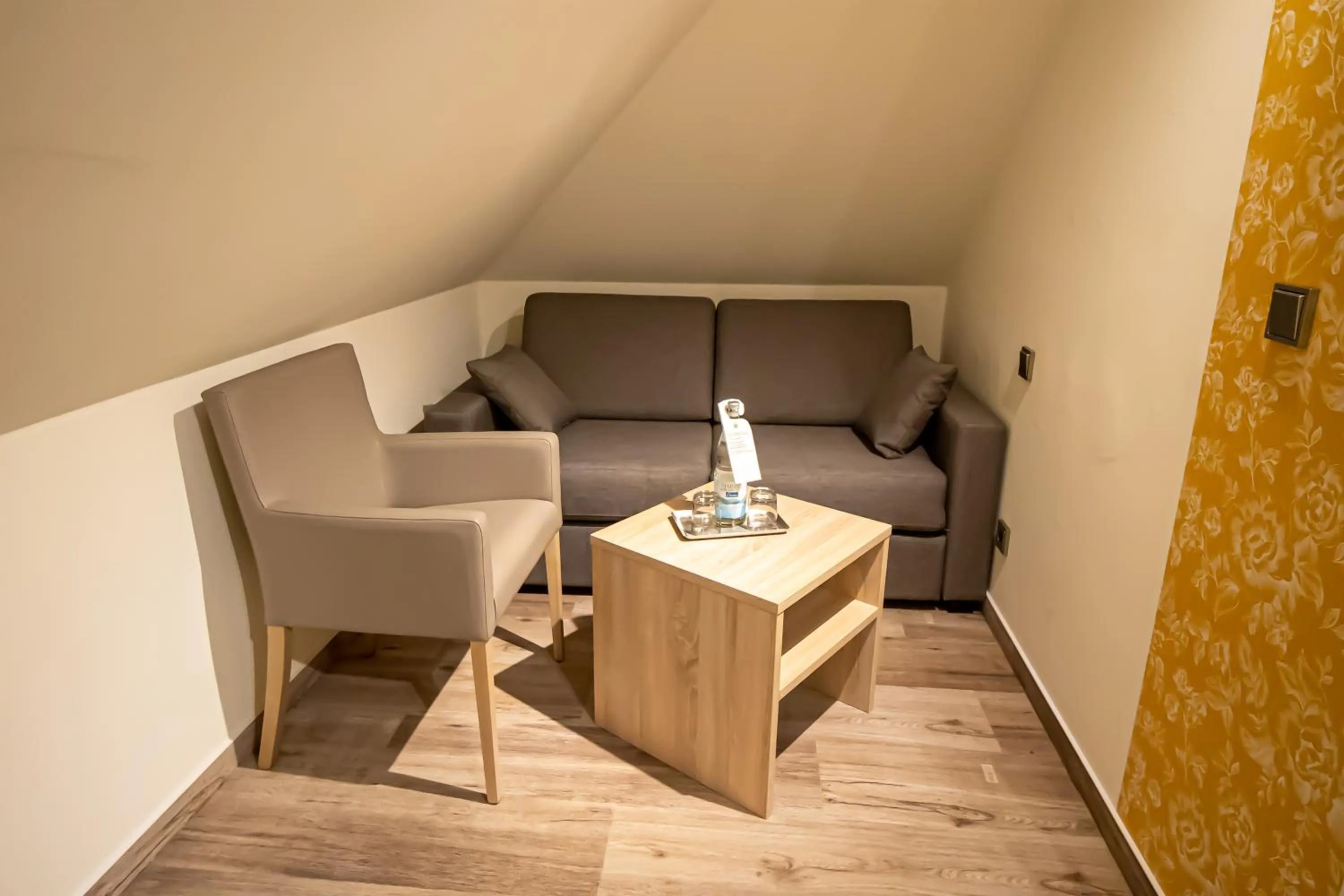 Seating area in Hotel Fallersleber Spieker