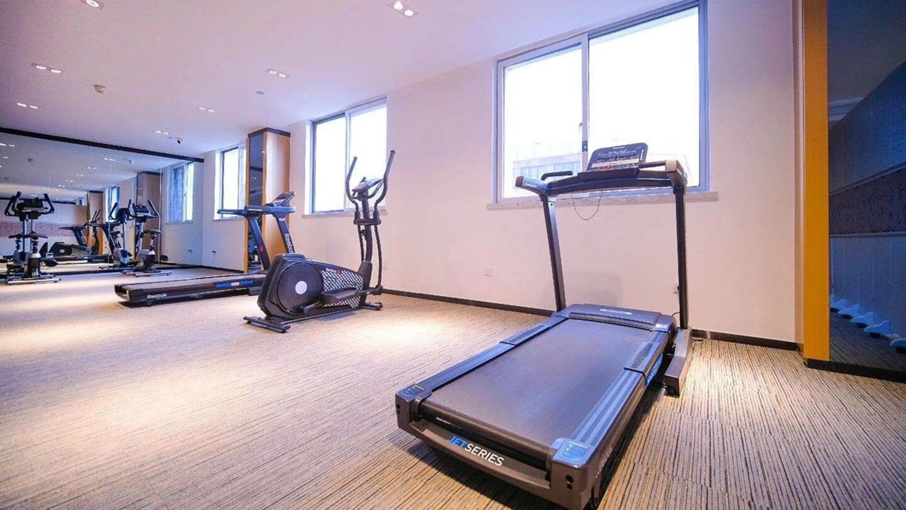 Spa and wellness centre/facilities, Fitness Center/Facilities in Holiday Inn Express Bengbu Downtown, an IHG Hotel