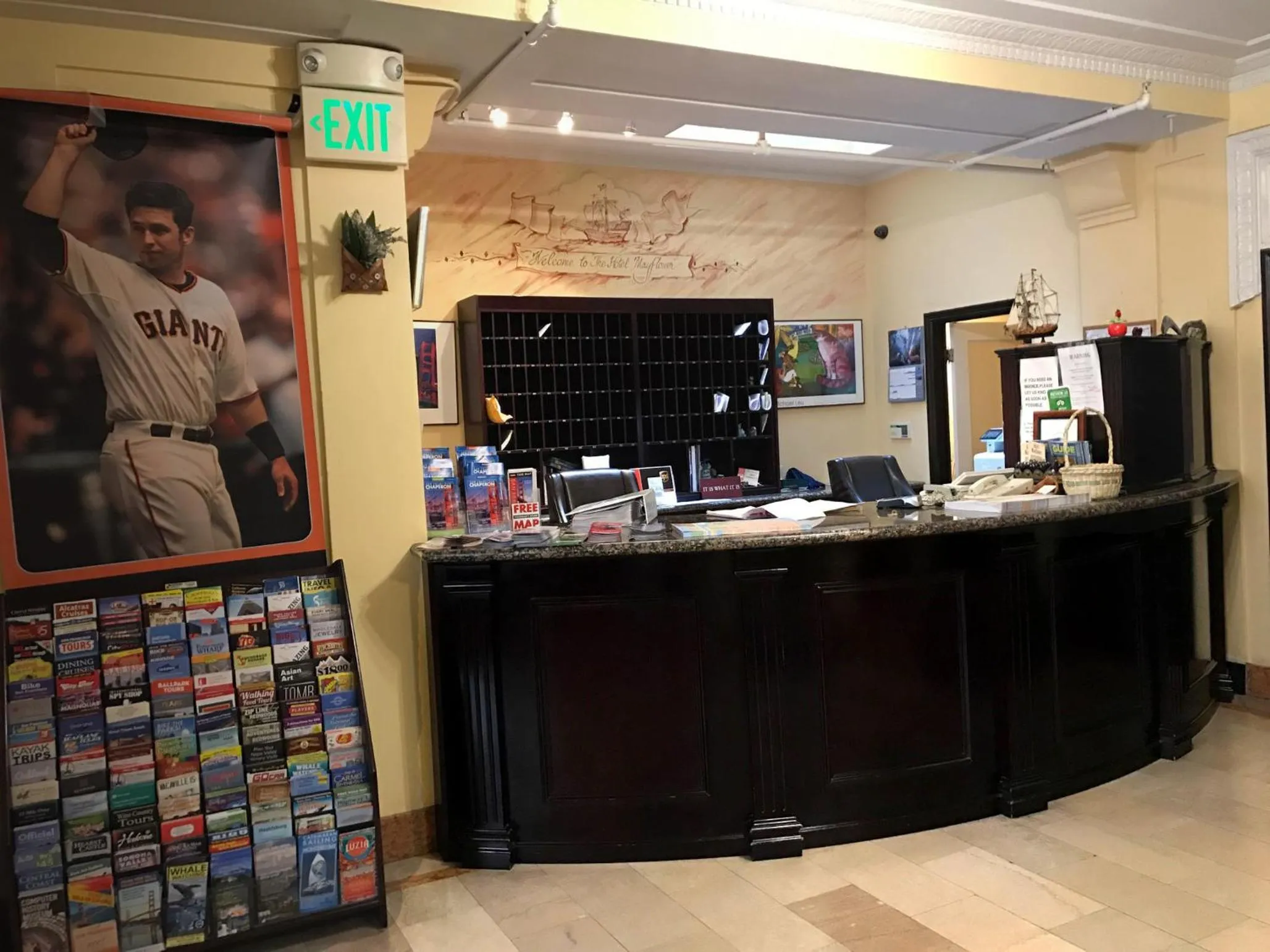 Lobby or reception in Mayflower Hotel