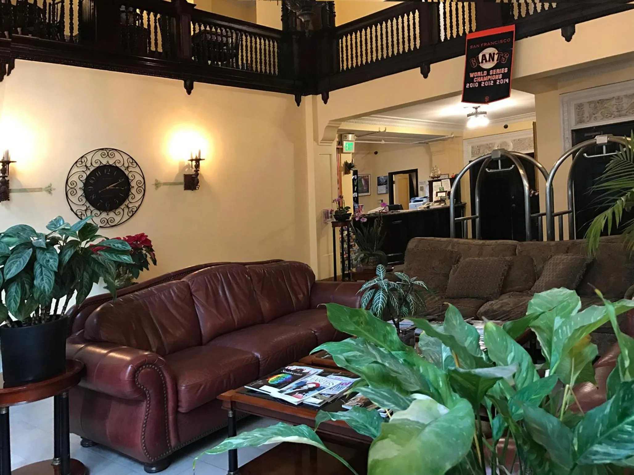 Lobby or reception in Mayflower Hotel