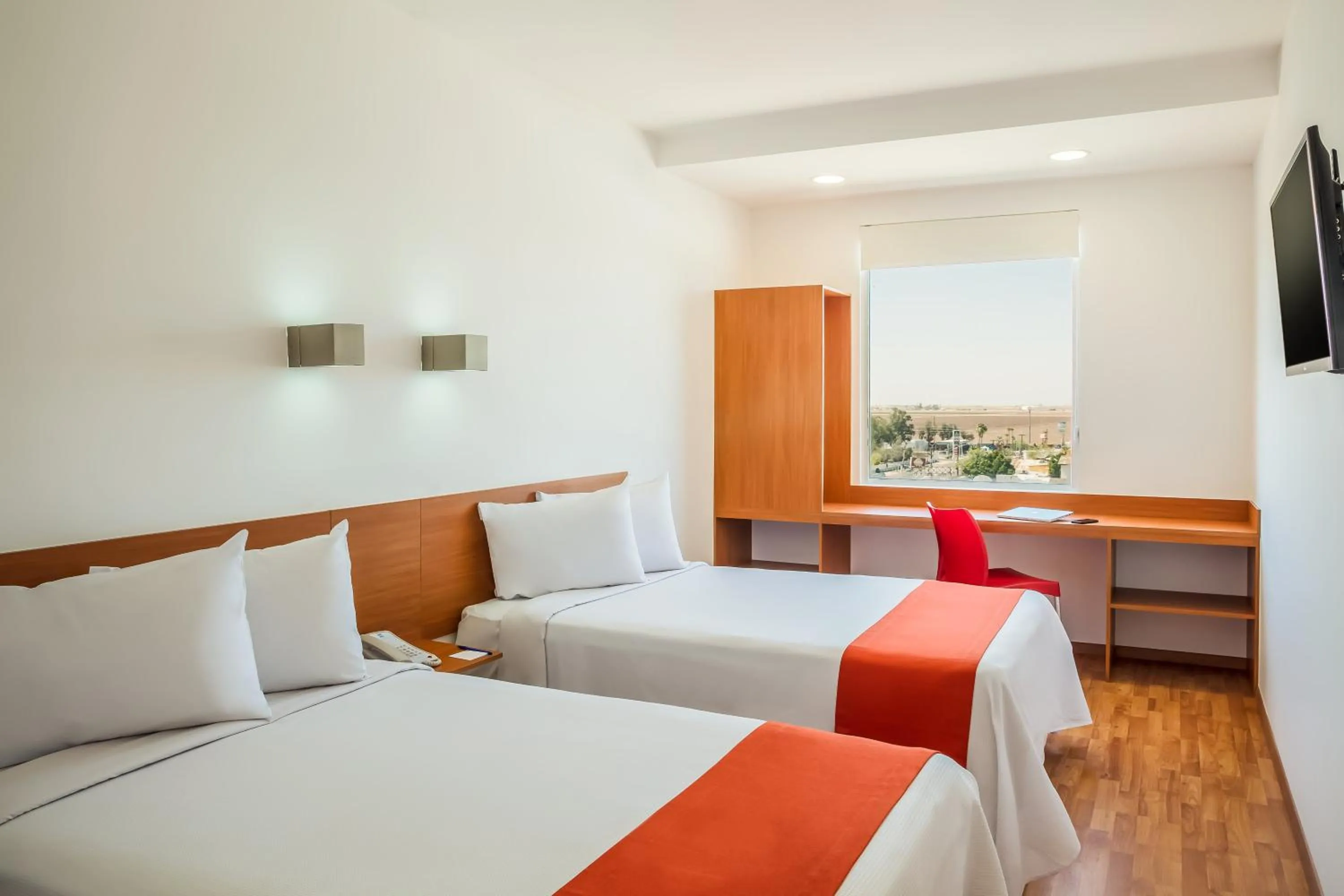 Photo of the whole room, Bed in One Mexicali