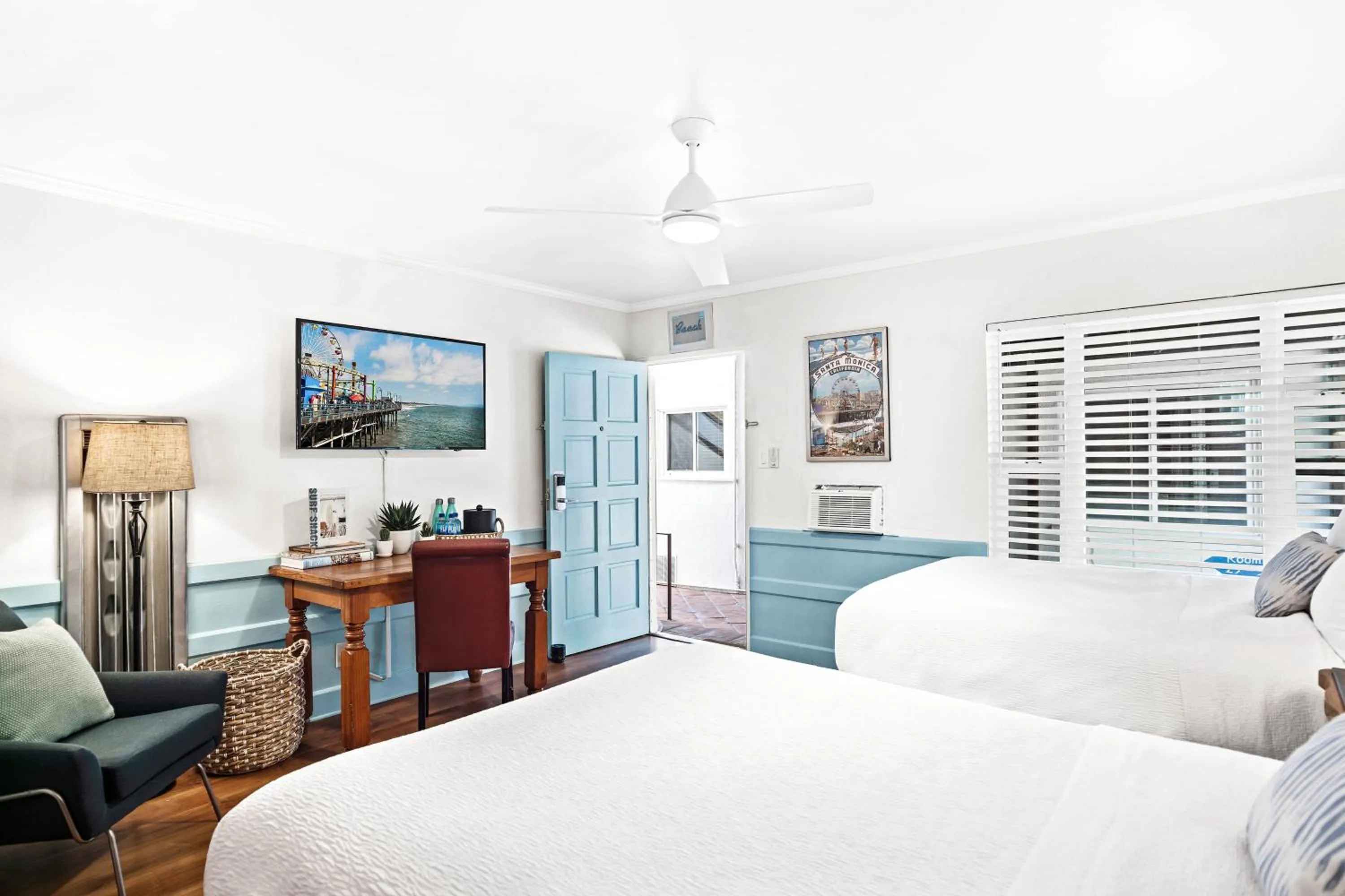 Photo of the whole room, Bed in Sea Blue Hotel