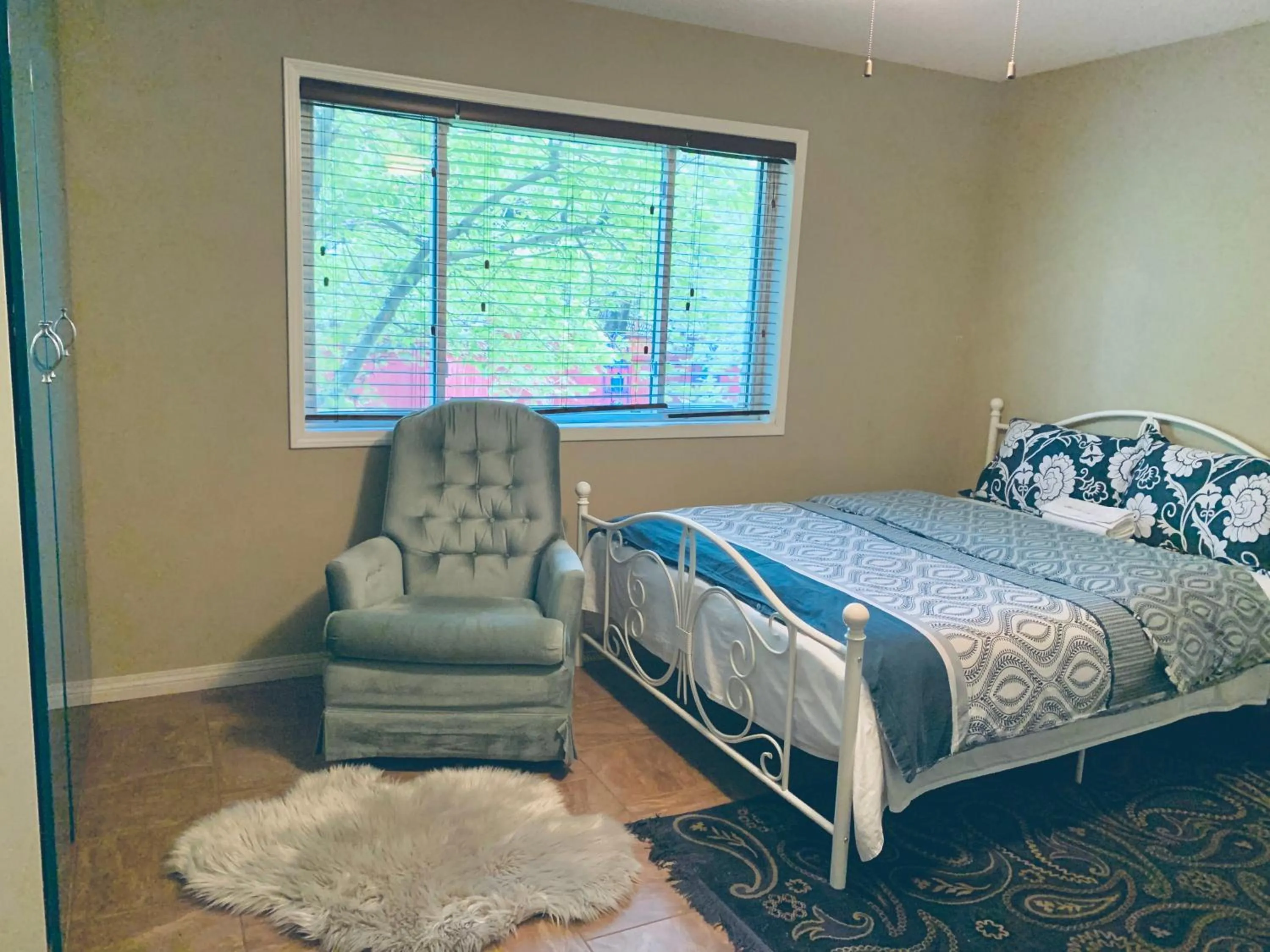 Bed in Brother Li Homestay