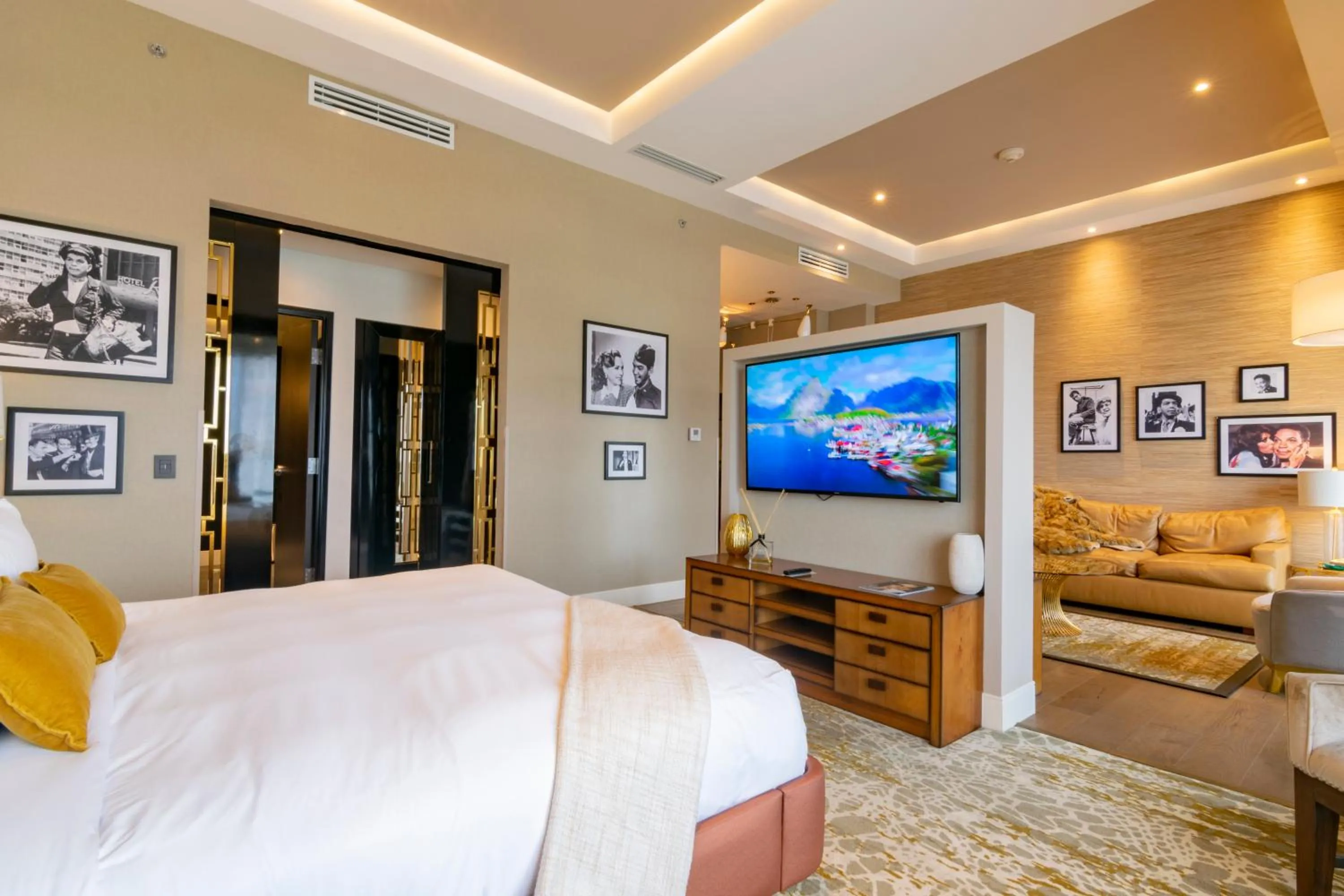 Communal lounge/ TV room, Bed in K Tower Boutique Hotel By Lucerna