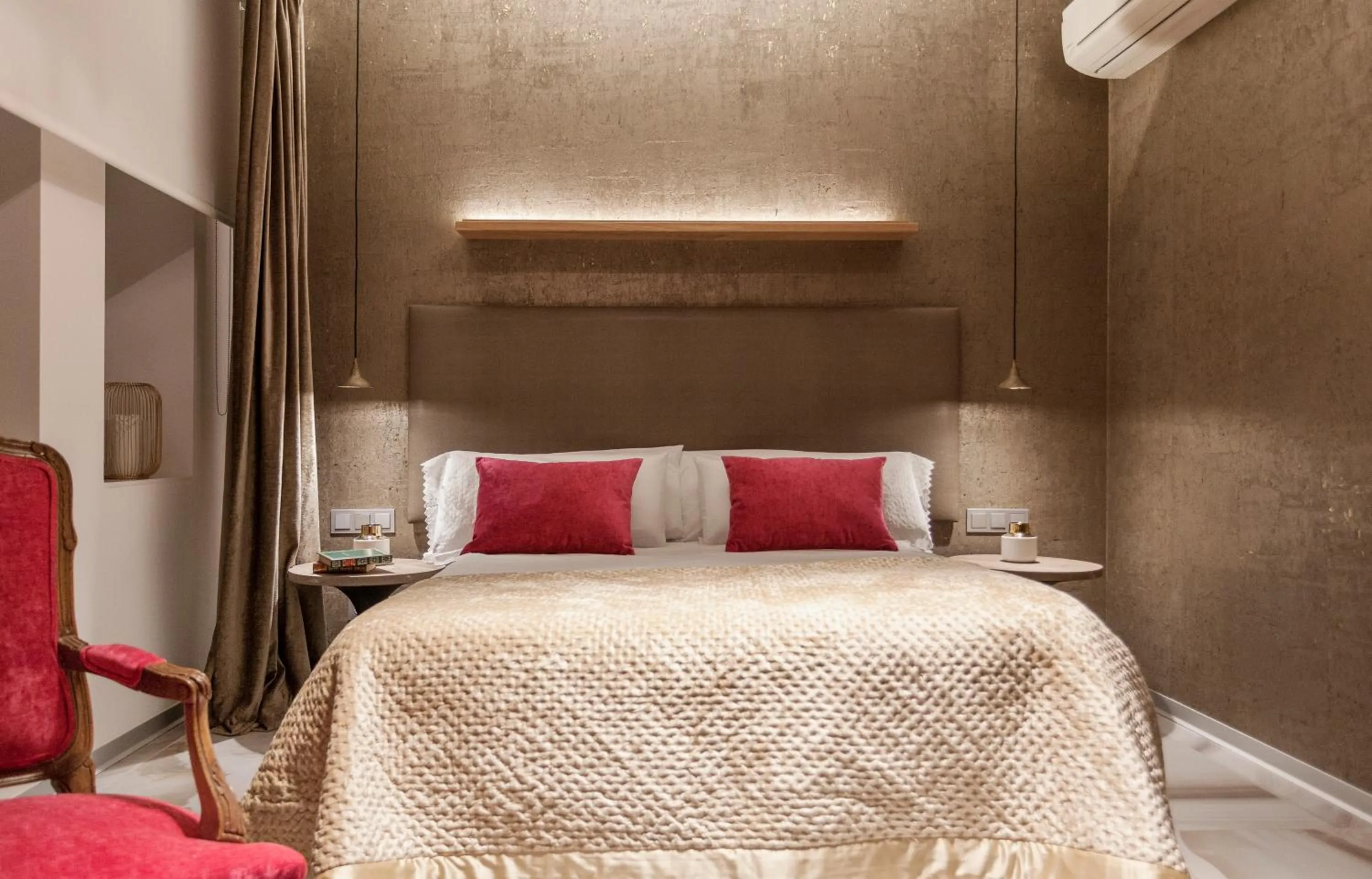 Photo of the whole room, Bed in Villa Birdie Boutique - Adults Only